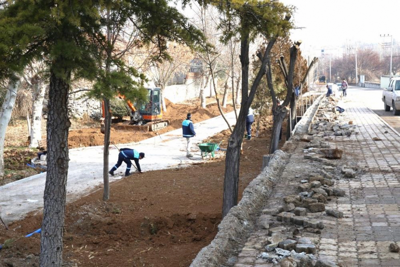 Battalgazi Belediyesi, Parklarda Modernizasyon Çalışmaları Başlattı