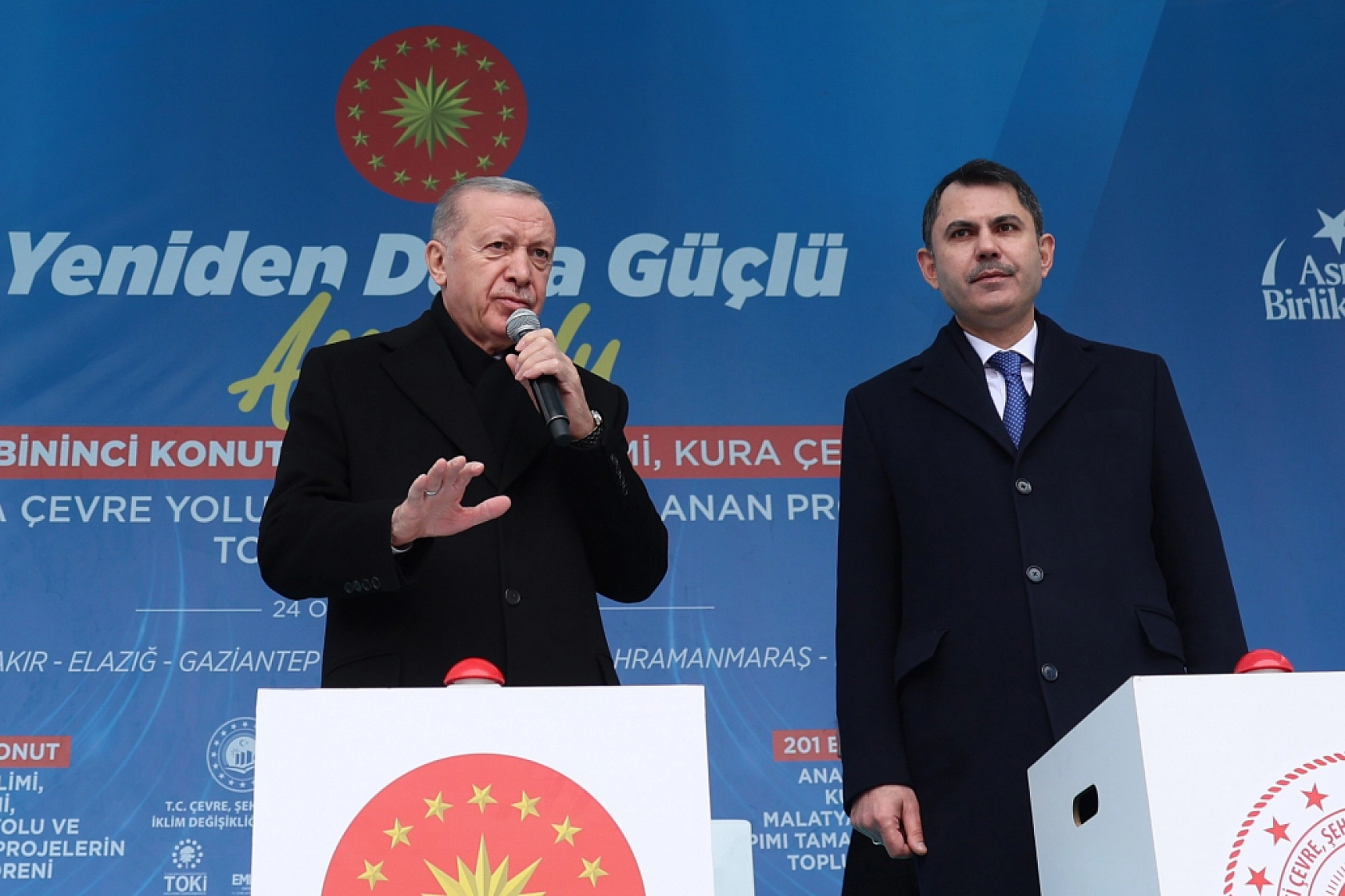 Bakan Kurum Açıkladı: Yıl Sonunda Teslim Edilecek Konut ve İş Yeri Sayısı Netleşti!