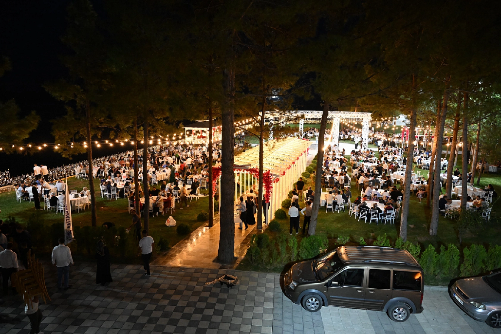 Yeni Mekan Yoğun İlgi Görüyor: Malatyalılar Kırkgöz Sahil Parkı'na Akın Ediyor: