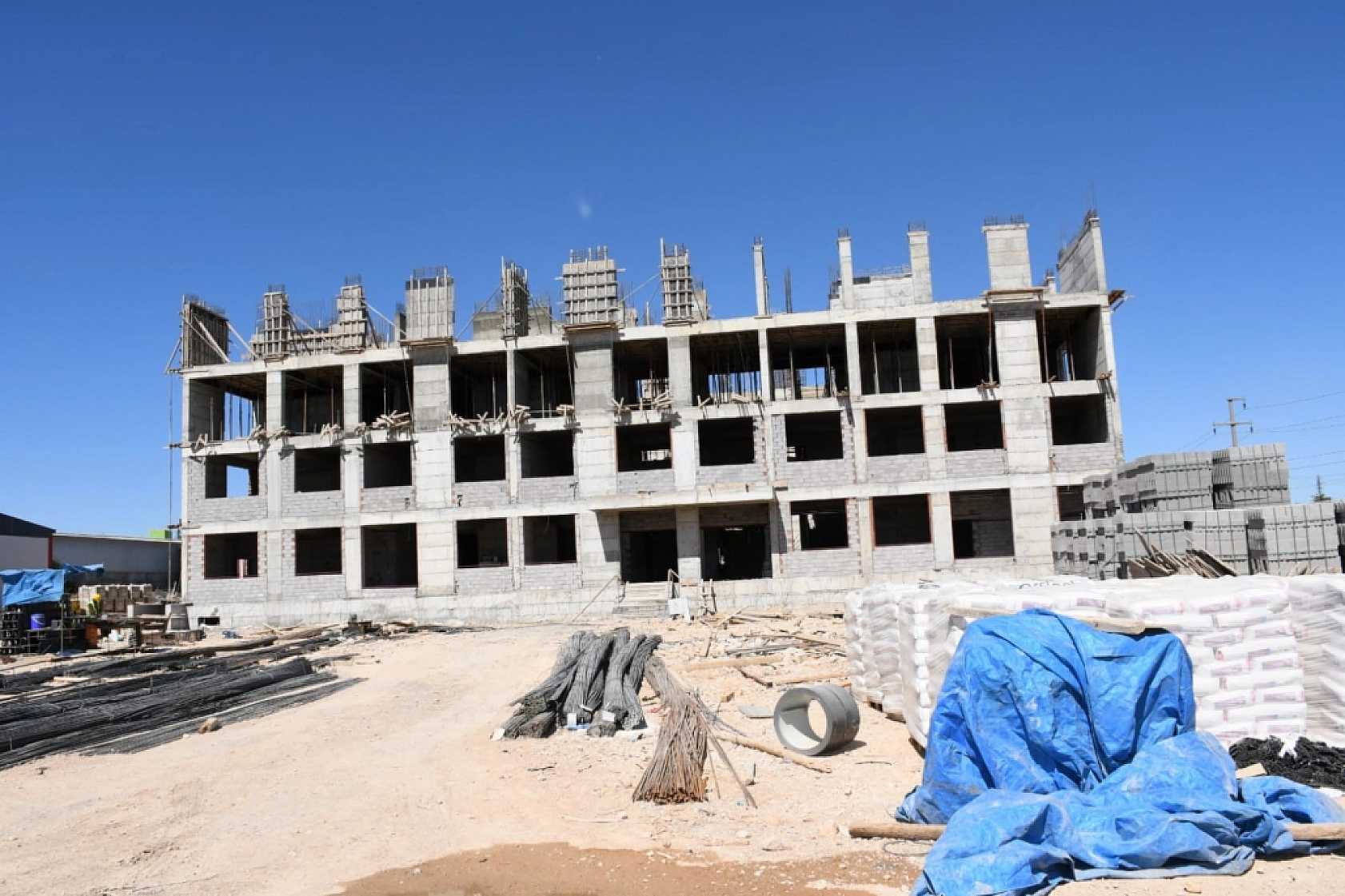 Eğitimde Hızla İlerleme: 54 Okul Tamamlandı, 41'i Yolda