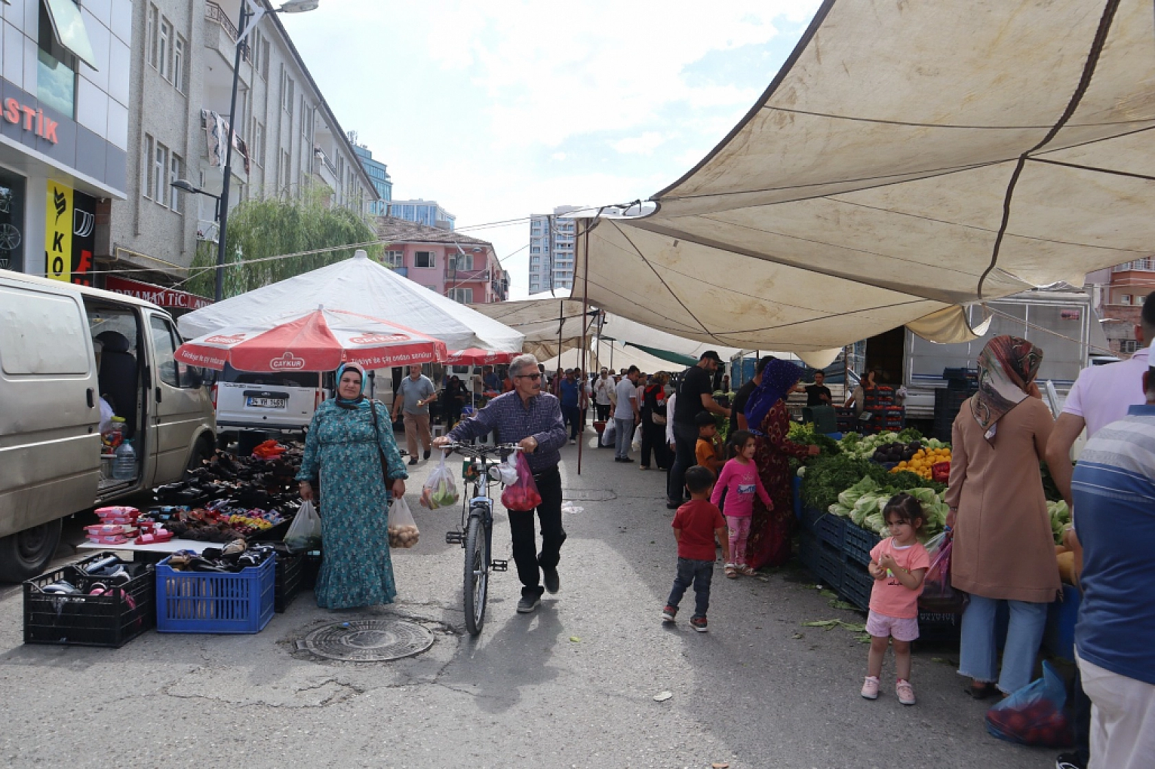 Asgari Ücret Yetersiz Kaldı! Yoksulluk Sınırı 62 Bini Aştı!