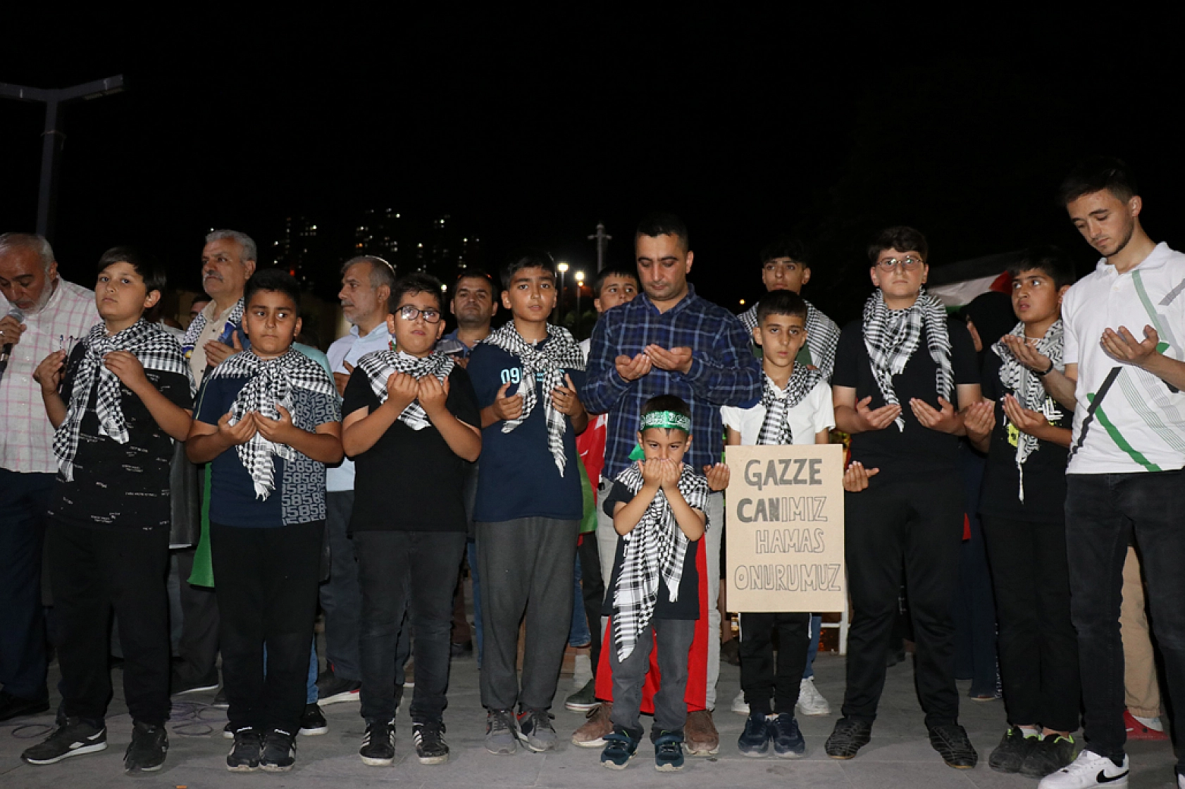 Malatya'da binlerce kişi bir araya geldi