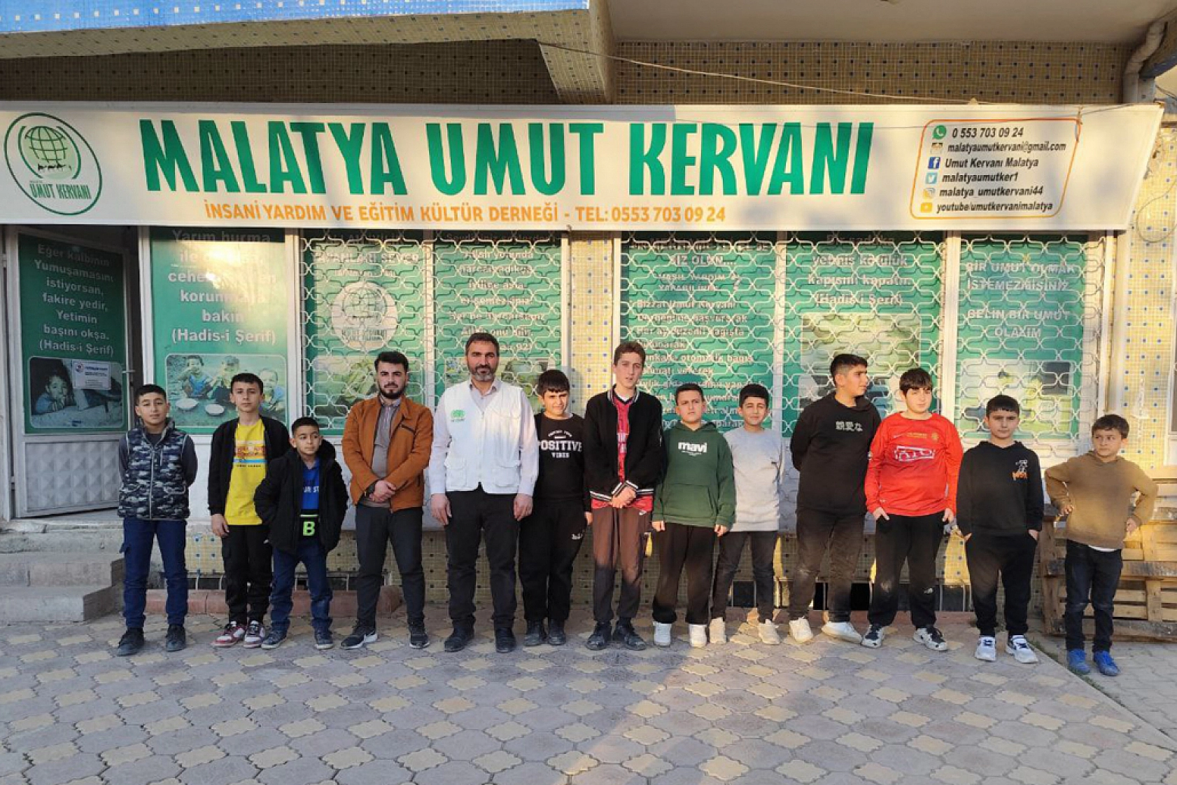 Kur'an kursu öğrencilerinden Gazze'ye anlamlı bağış