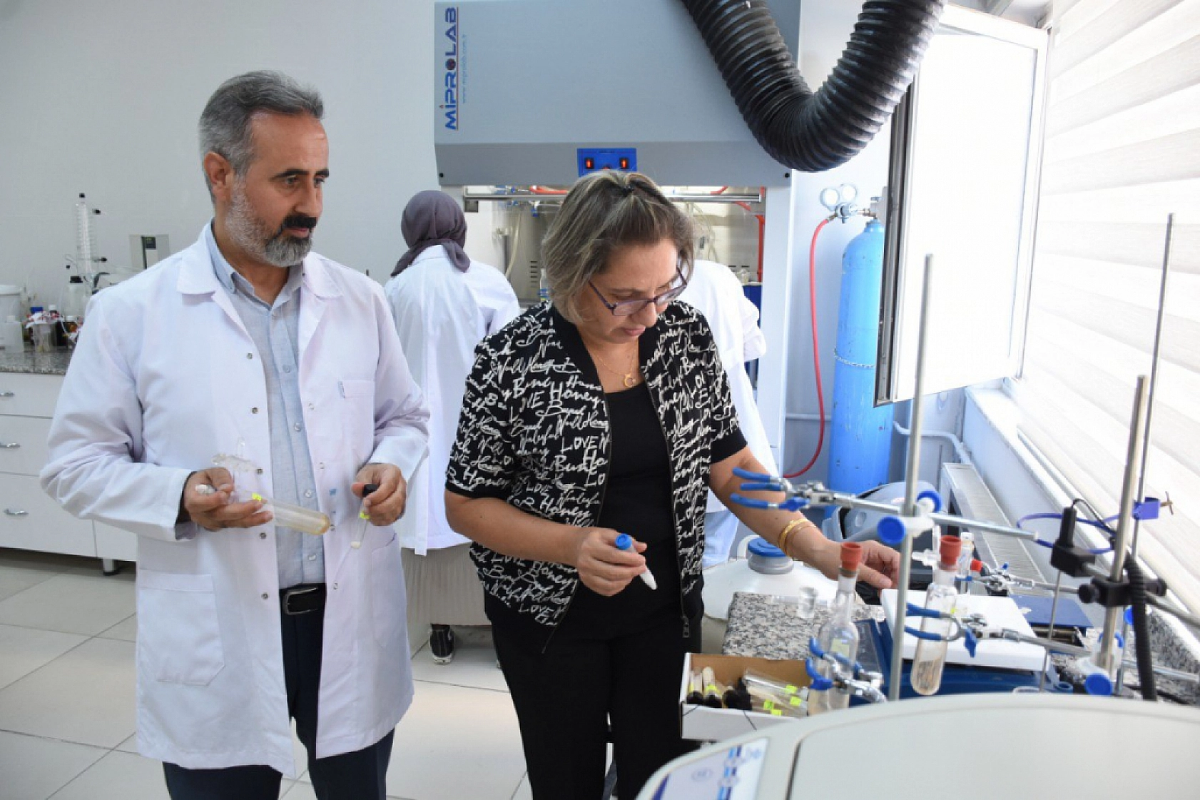 Alzheimer Tedavisinde Büyük Adım: Yeni Moleküller Umut Veriyor!