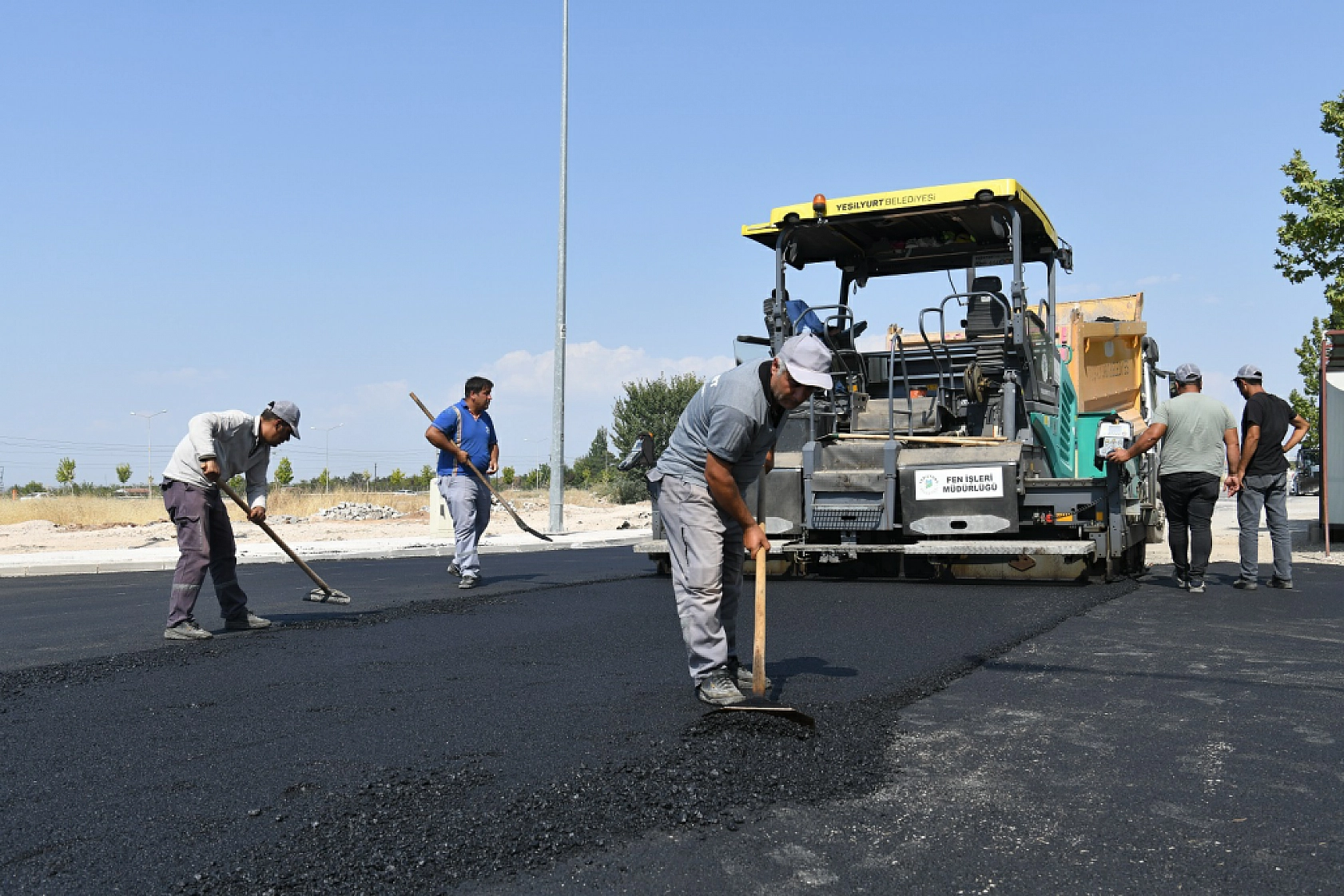 Ulaşım Yatırımında Hedef Aşıldı: Yeşilyurt'a 43 Bin Tonluk Hizmet