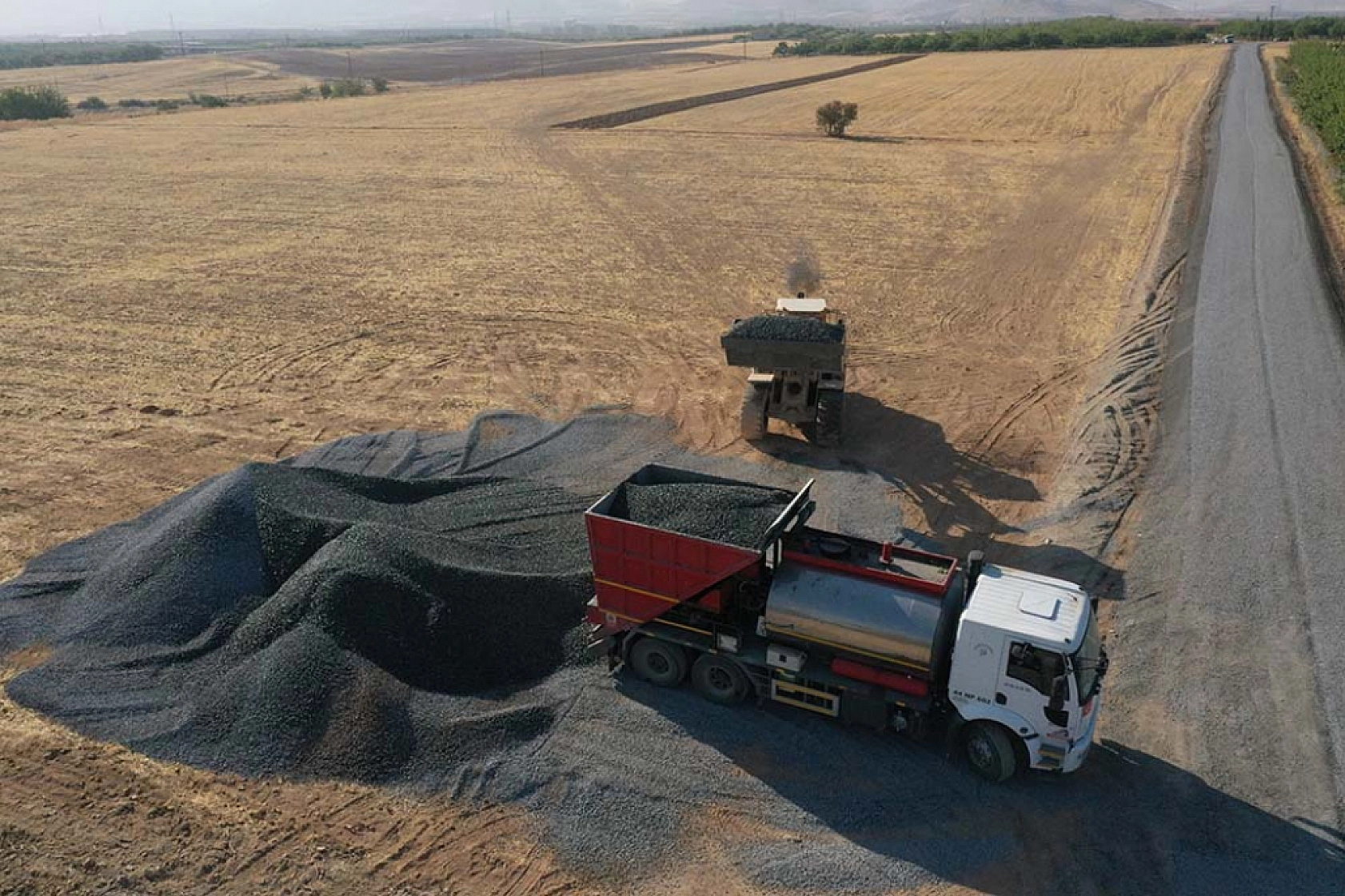 Ulaşım Yatırımında Hedef Aşıldı: Yeşilyurt'a 43 Bin Tonluk Hizmet