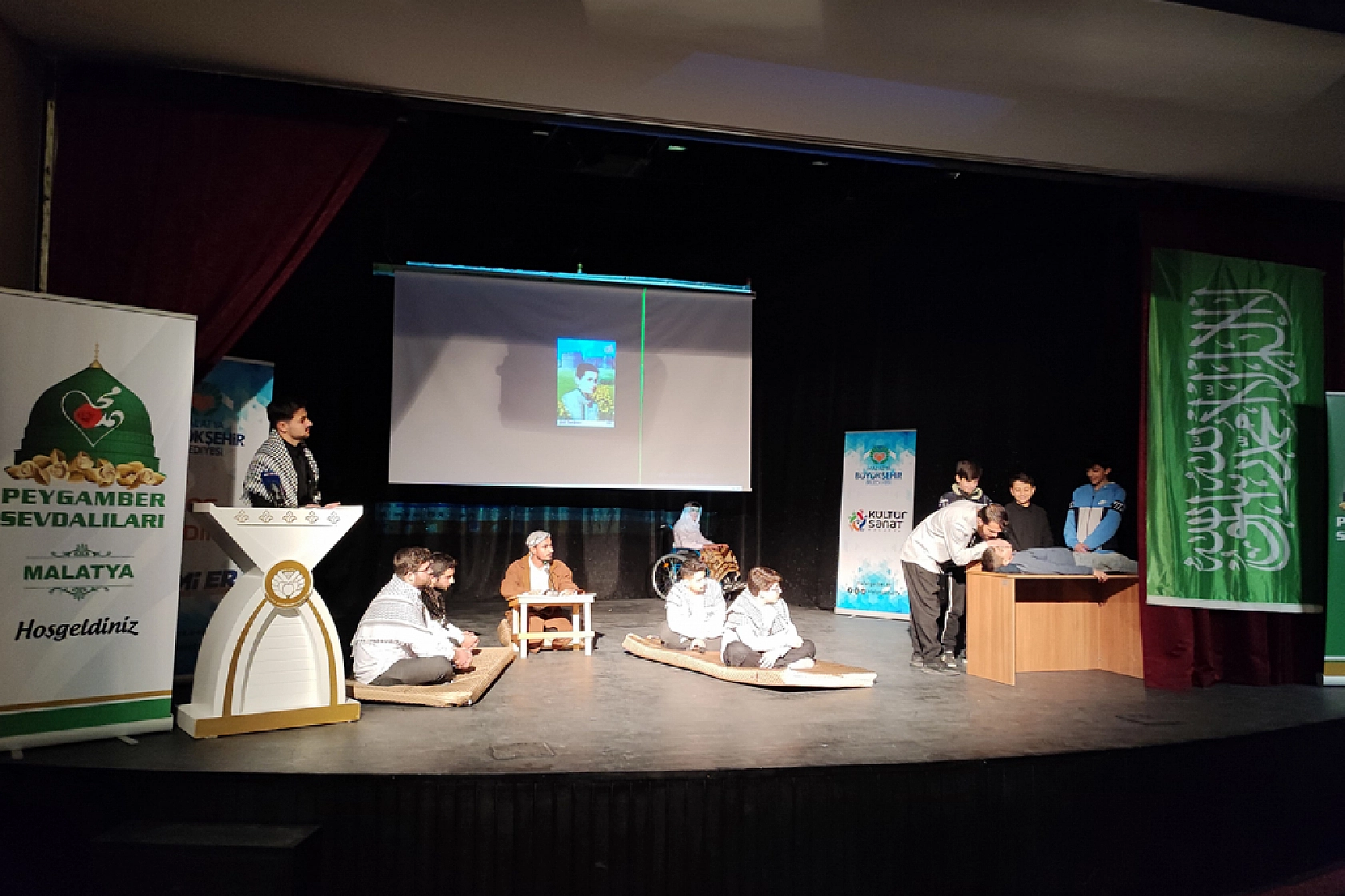 Malatya'da Şehadet ve İslam'a Adanmış Hayatlar Konuşuldu!