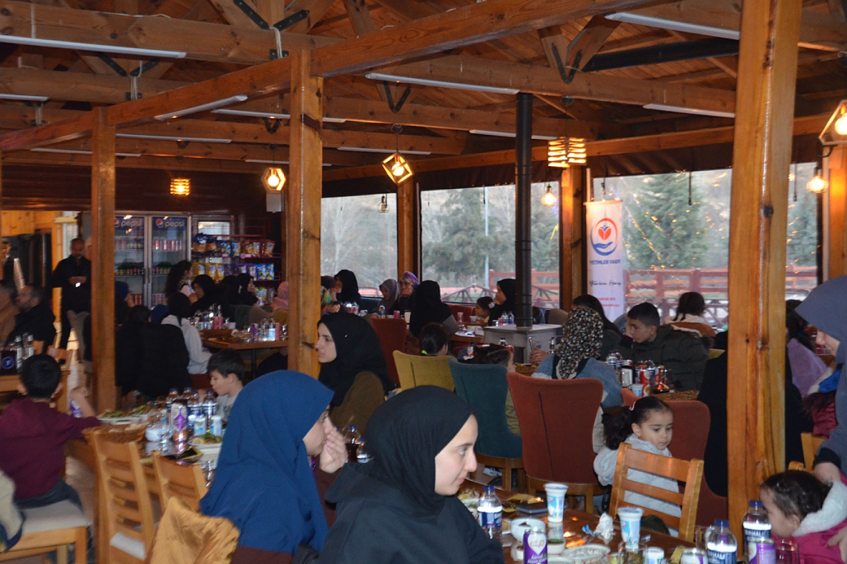 Yetimler Vakfı, Malatya'da yetimleri iftarda ağırladı