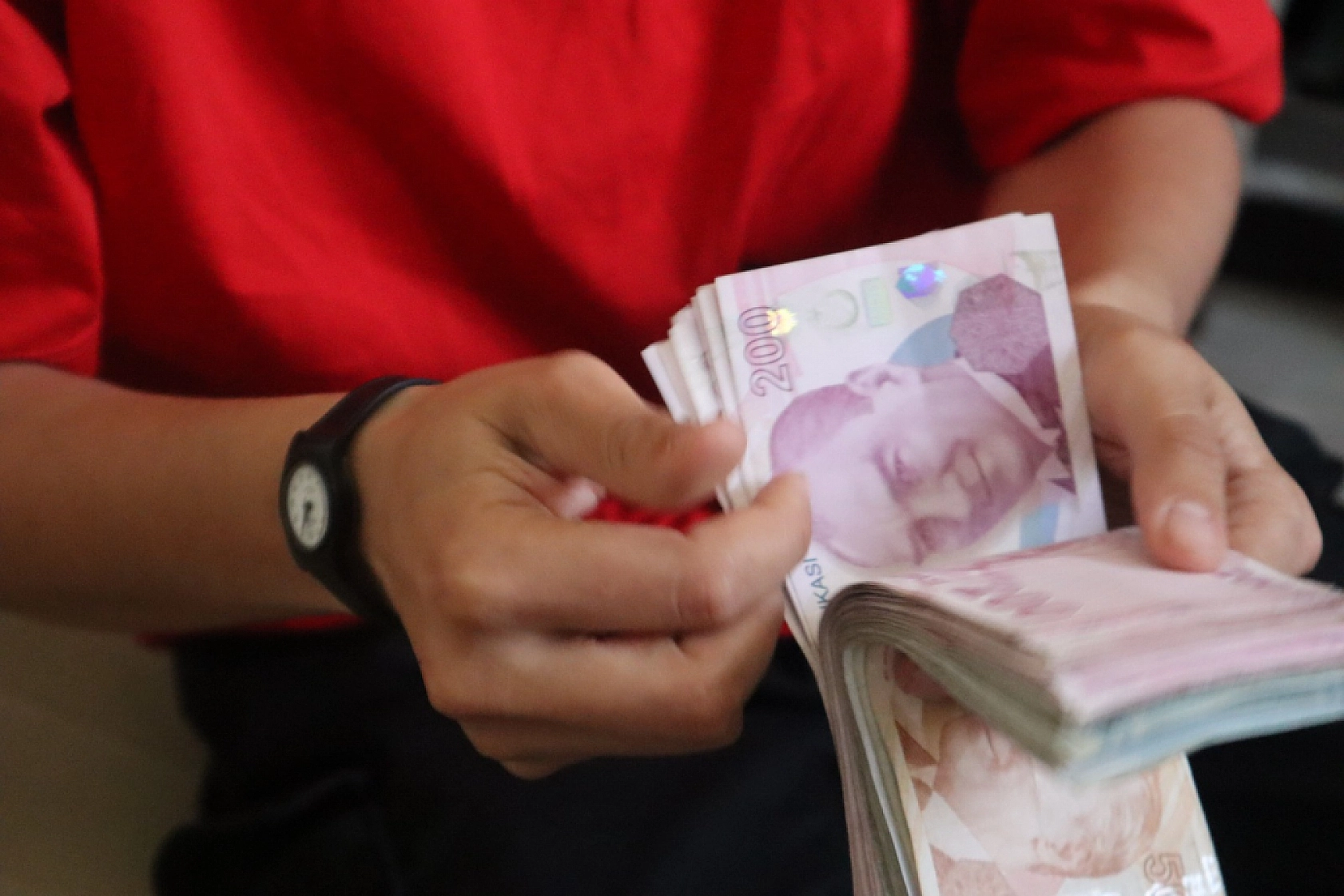 Yenileme Ücreti 15 TL'den 5 Bin TL'ye Çıkıyor... Malatya'da Başvurular Tavan Yaptı..!