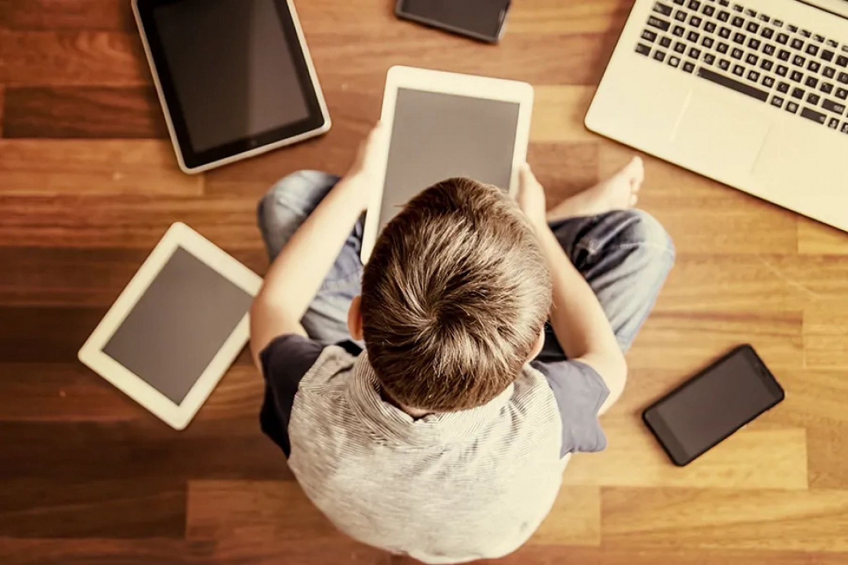 Uzmanlar Uyarıyor: Dijital Bağımlılık Çocuklarda Bu Sorunlara Neden Oluyor