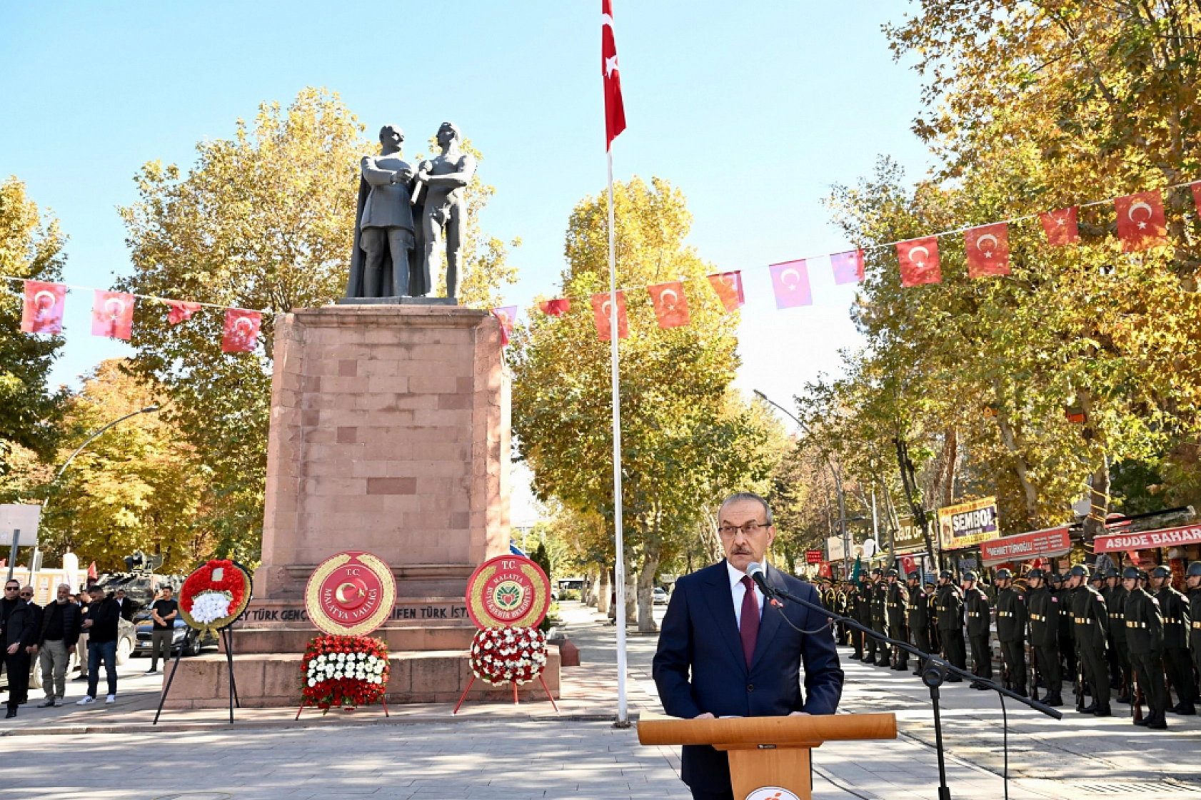 Malatya'da, Cumhuriyet'in 101. Yılı Kutlanıyor