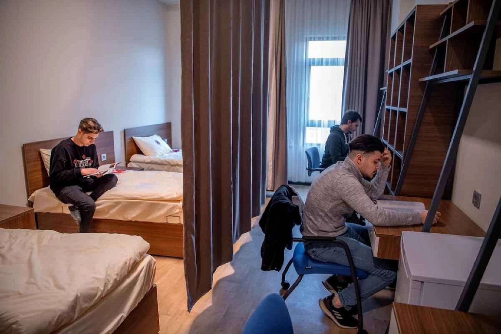 Ekonomik Zorluğun Gölgesinde Öğrenci Olmak: Üniversiteliler Çalışmak Zorunda!