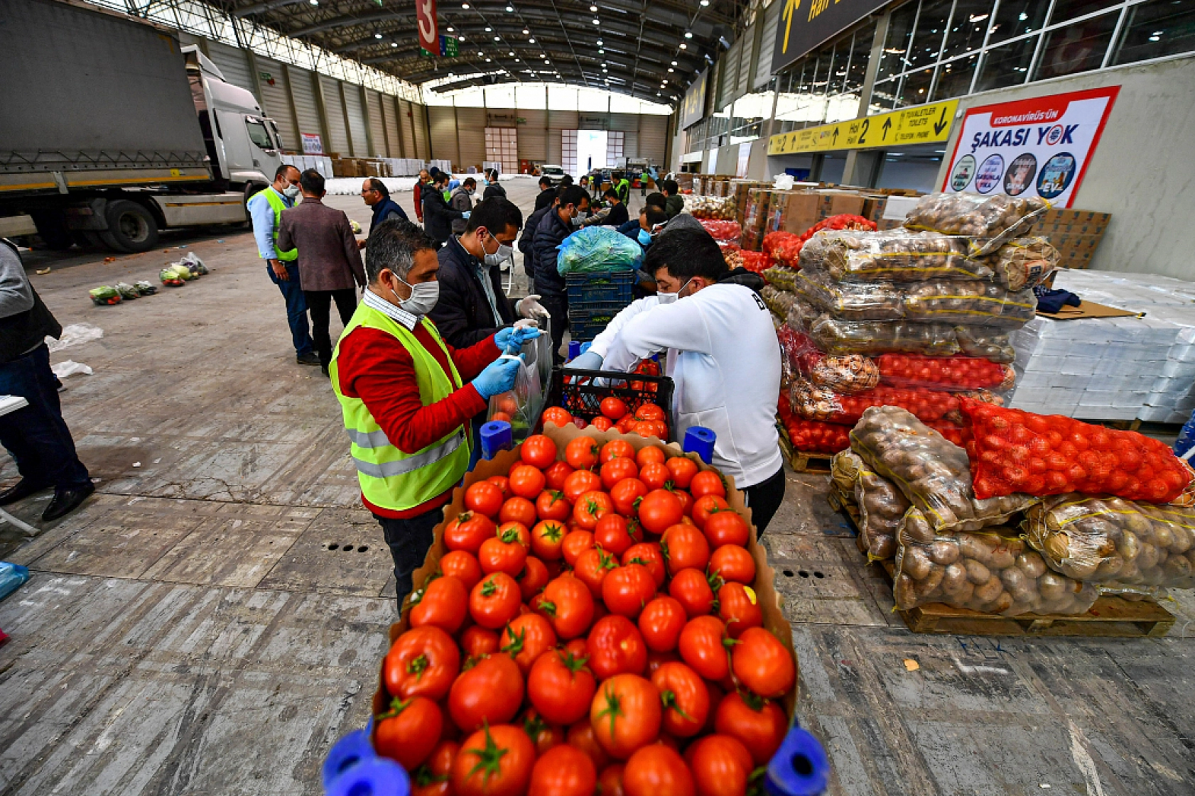 Cebini Düşünen Vatandaşlar Malatya Haline Koşuyor: Peki Halde Fiyatlar Nasıl? İşte 7 Aralık Fiyat Listesi…
