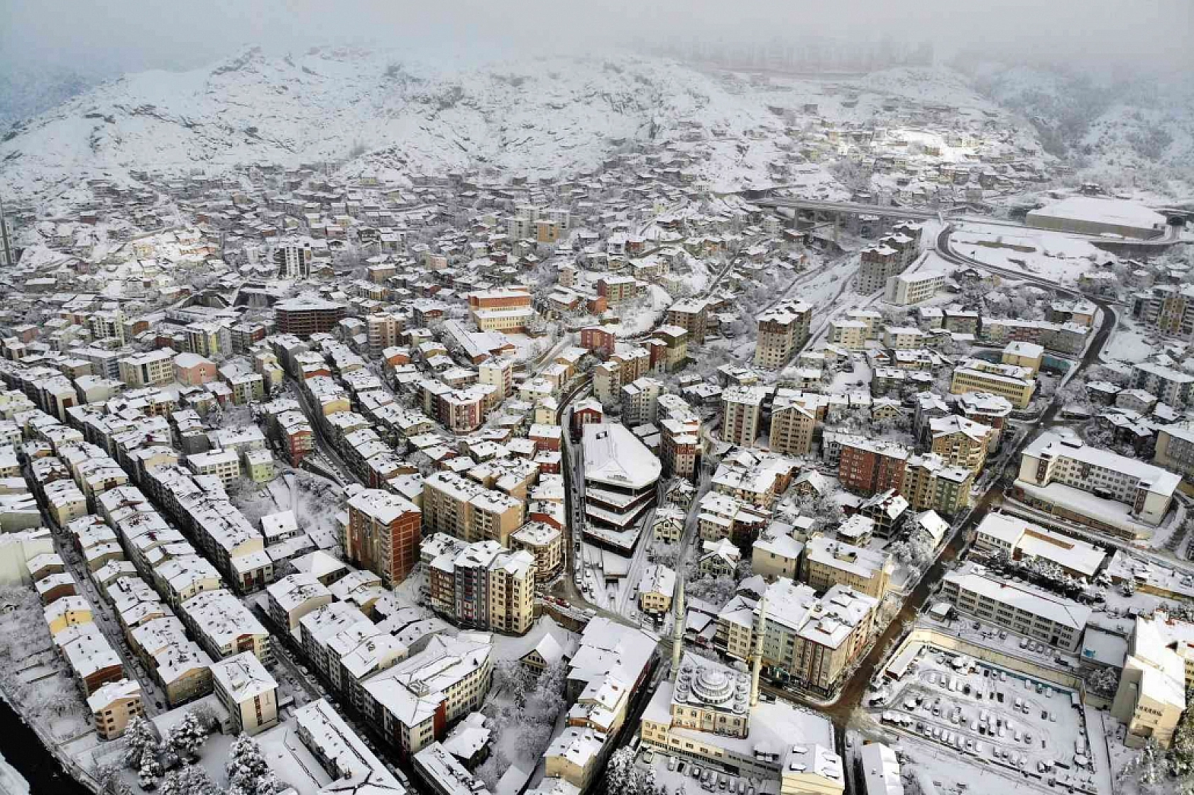 TÜİK Verileri Açıklandı: Uzun Ömrün Sırrı Bu İki İlde Gizli! Malatya Mı Elazığ Mı Önde?