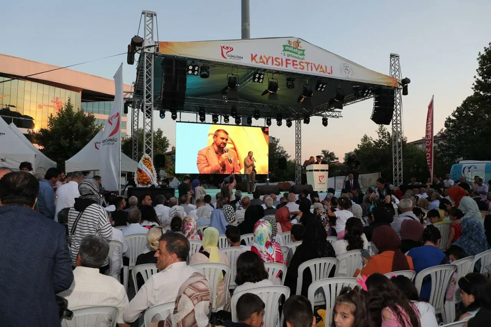 Evi ve iş yeri olmayan Malatyalılar müziğe ve yemeğe doyacak..!