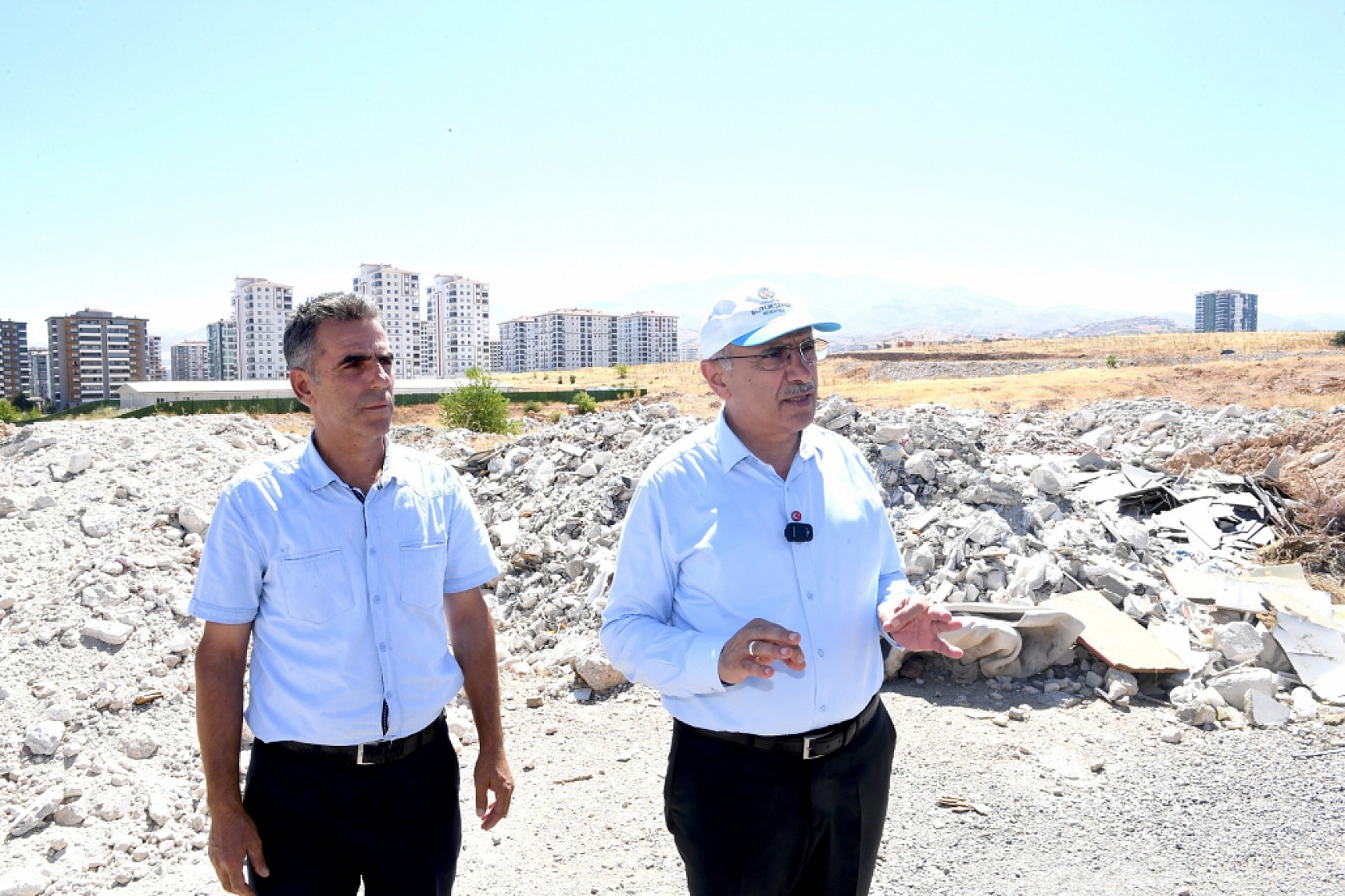 Malatya Toz ve Moloza Teslim: Başkan Yeni Farketti