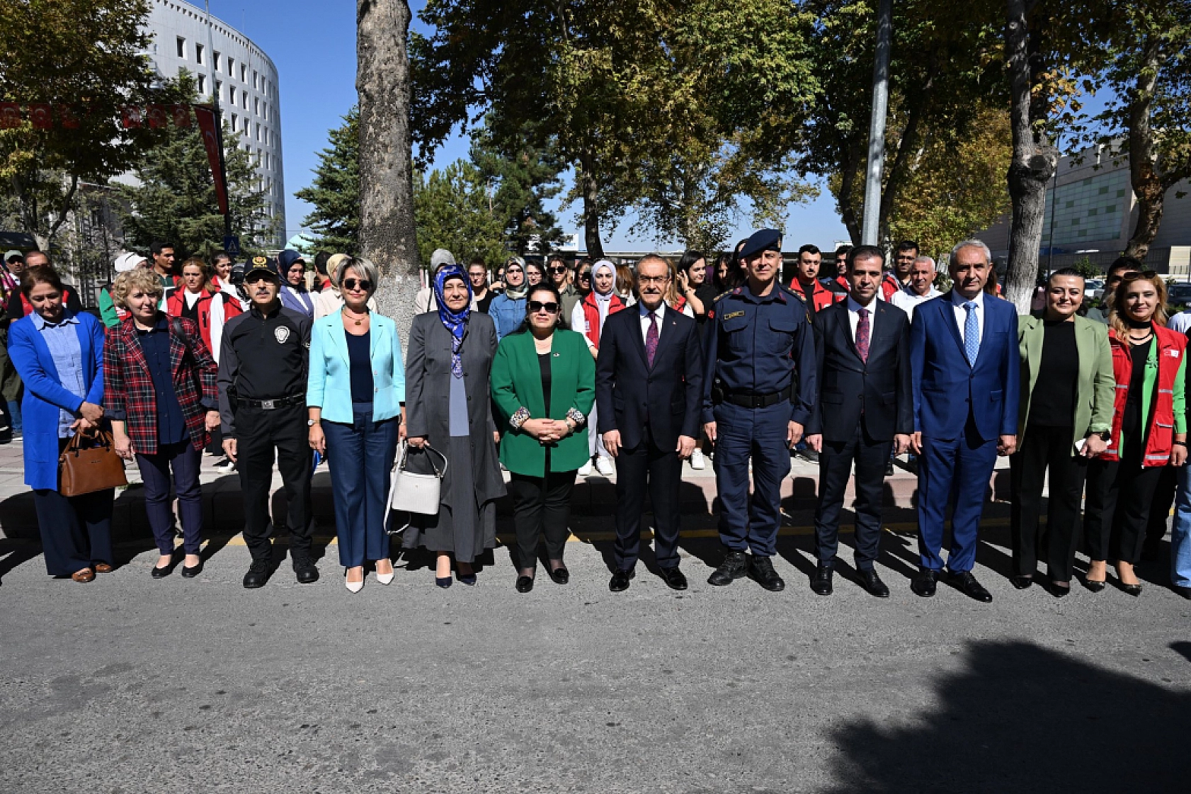 Vali, Ailelere Çağrıda Bulundu: 'Dijital zorbalık gibi konularda daha hassas ve duyarlı olalım'