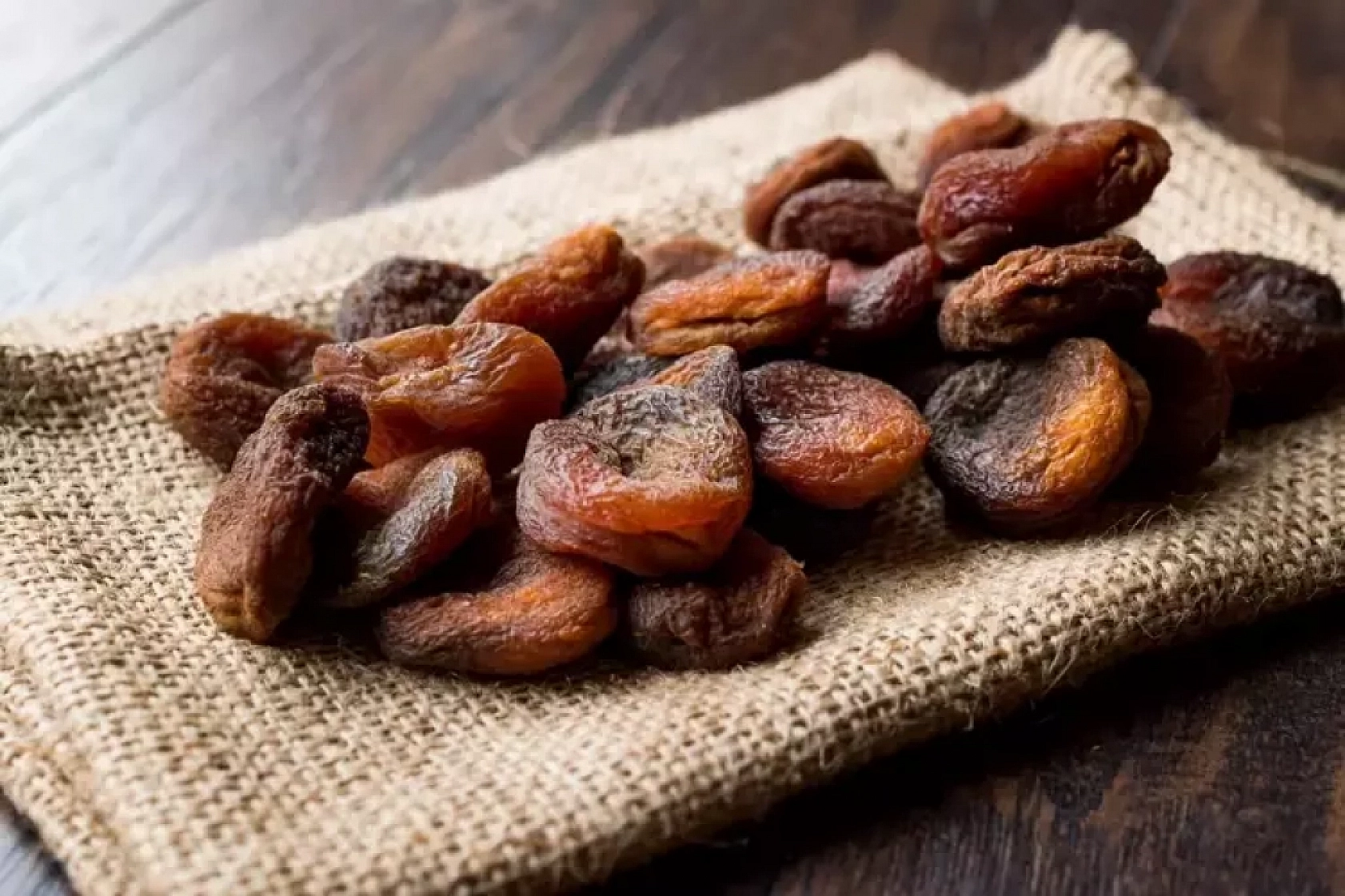 Kuru Kayısı Fiyatı Şaşırttı: Bu Defa Marketler Değil Üretici Kazandı!