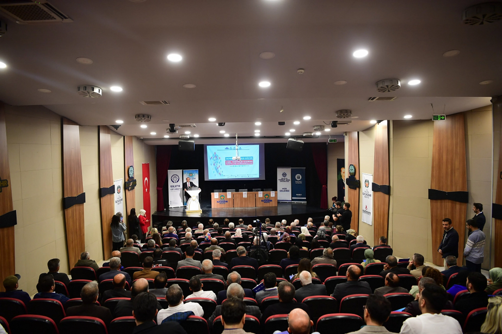 İkizce'ye uzanacak Trambüs hattı Geçici Çözüm: Malatya raylı sisteme kavuşturulmalı
