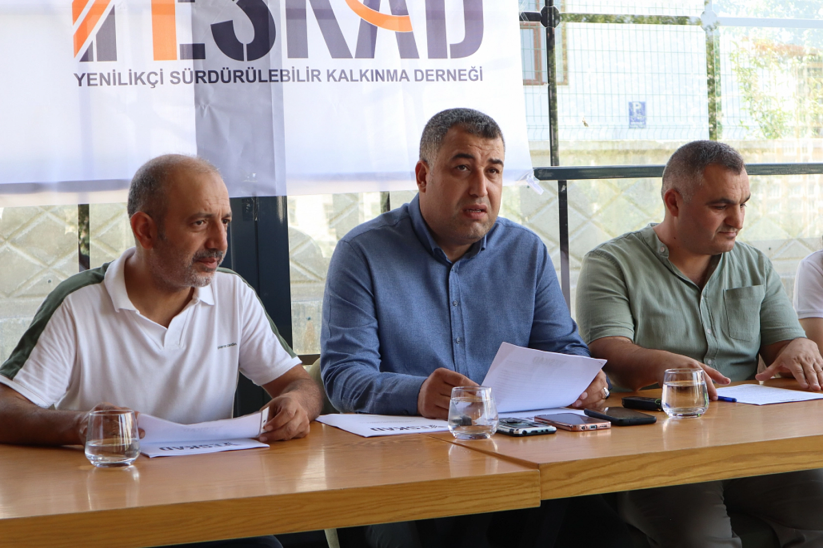 Sokak Hayvanları Yasa Tasarısı Komisyonda! Peki Gençler Ne Düşünüyor? İşte yanıtı...