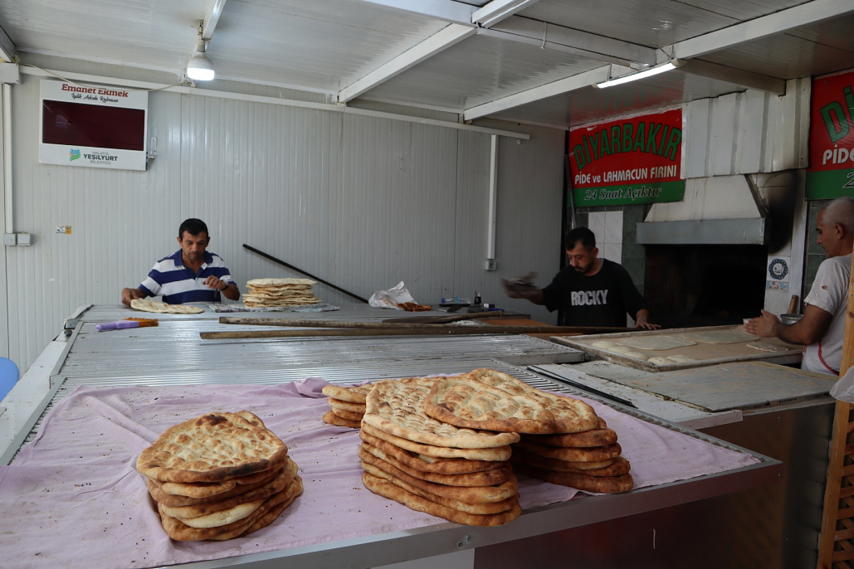 Malatya'da ekmek 10 TL oldu! Fırıncılar zammı yetersiz buldu...