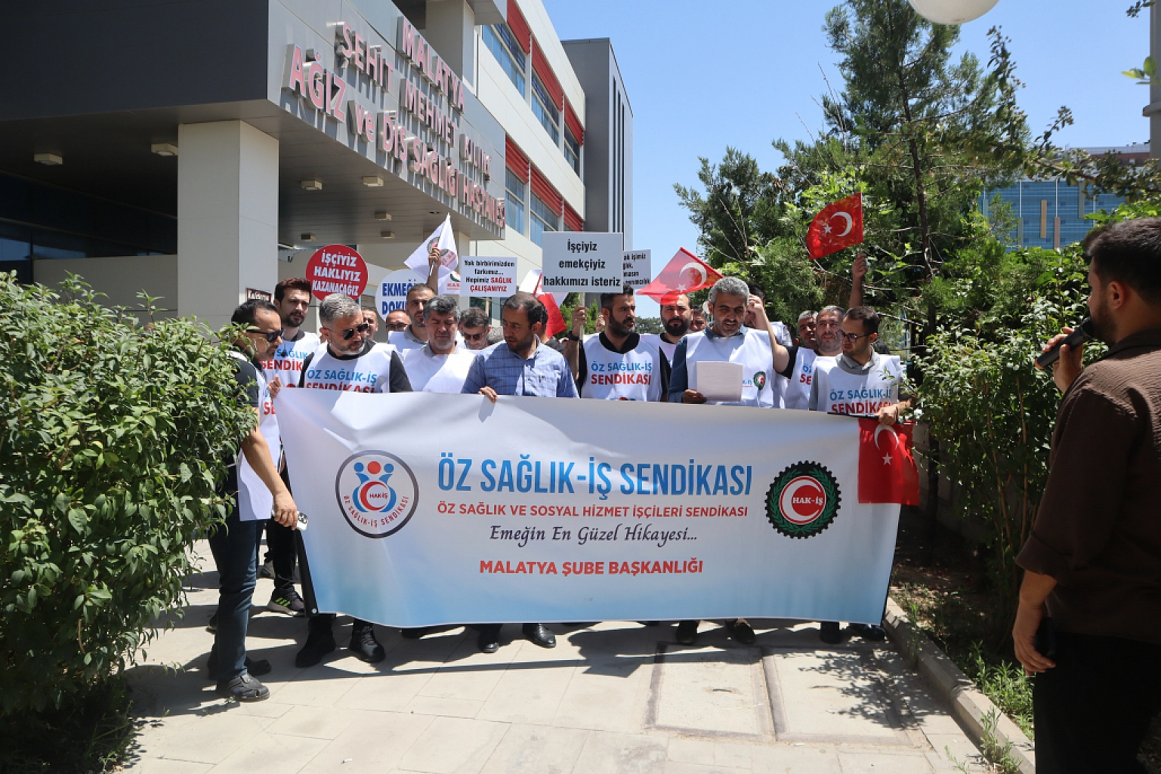 600 bin kamu işçisinin sabrı tükendi! Oturma eylemi yaptılar