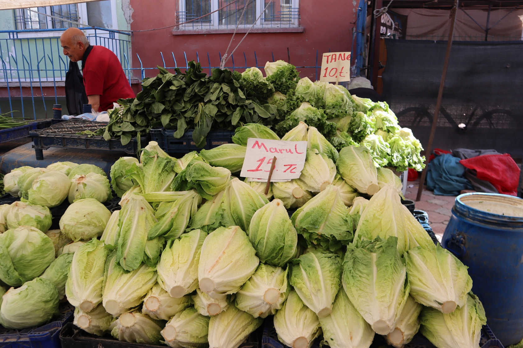 Malatya'da pazar tezgahlarında fiyat tersine döndü: Sebze ucuzladı, meyve cep yakıyor!