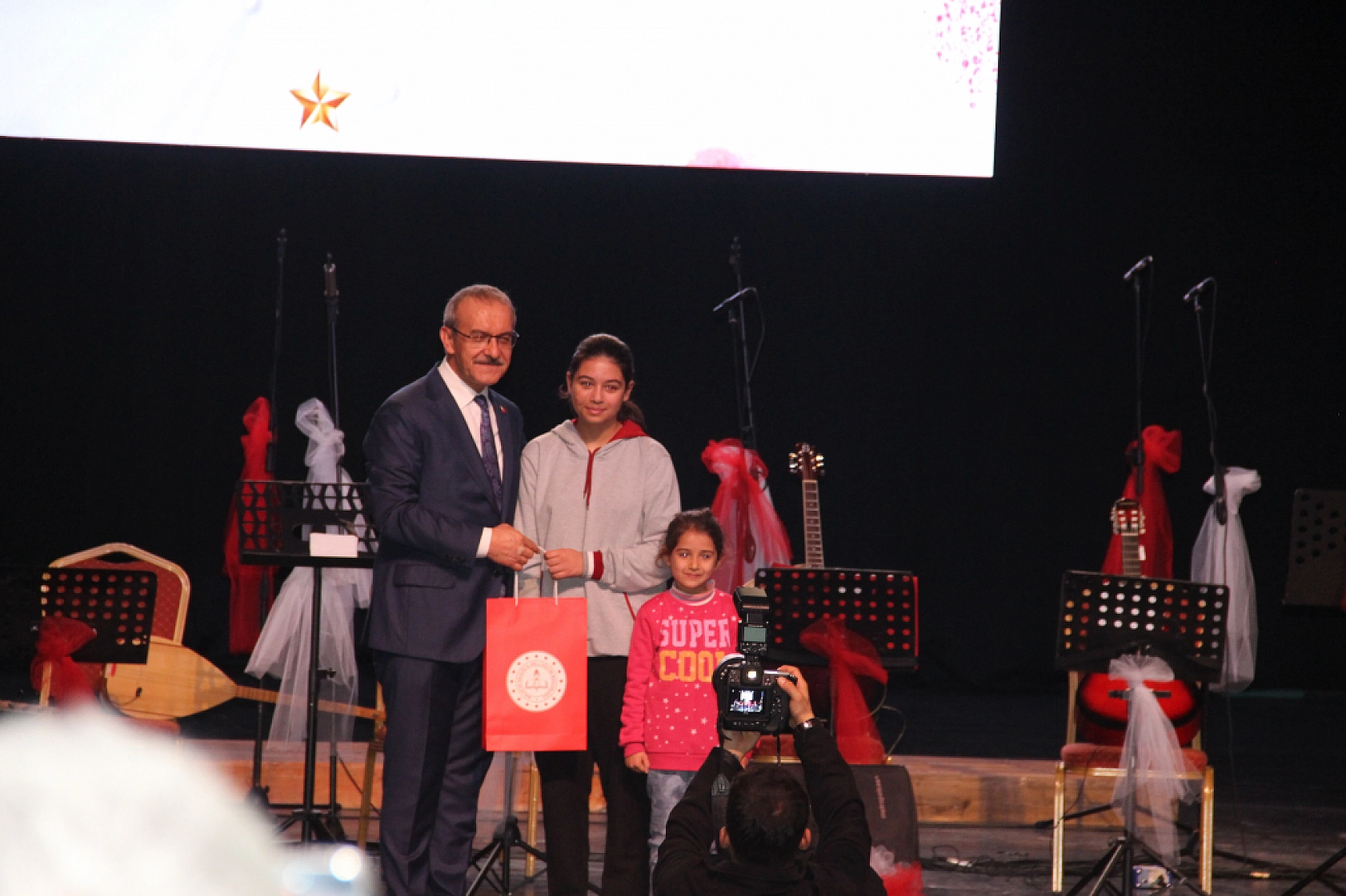 Malatya'da Öğretmenler Günü Töreni: Yeni Atamalar ve Kutlamalar...