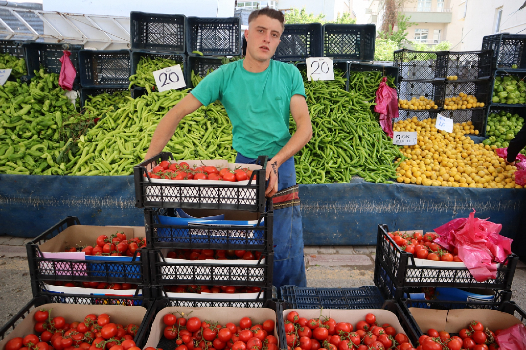 Malatya'da pazar tezgahlarında fiyat tersine döndü: Sebze ucuzladı, meyve cep yakıyor!