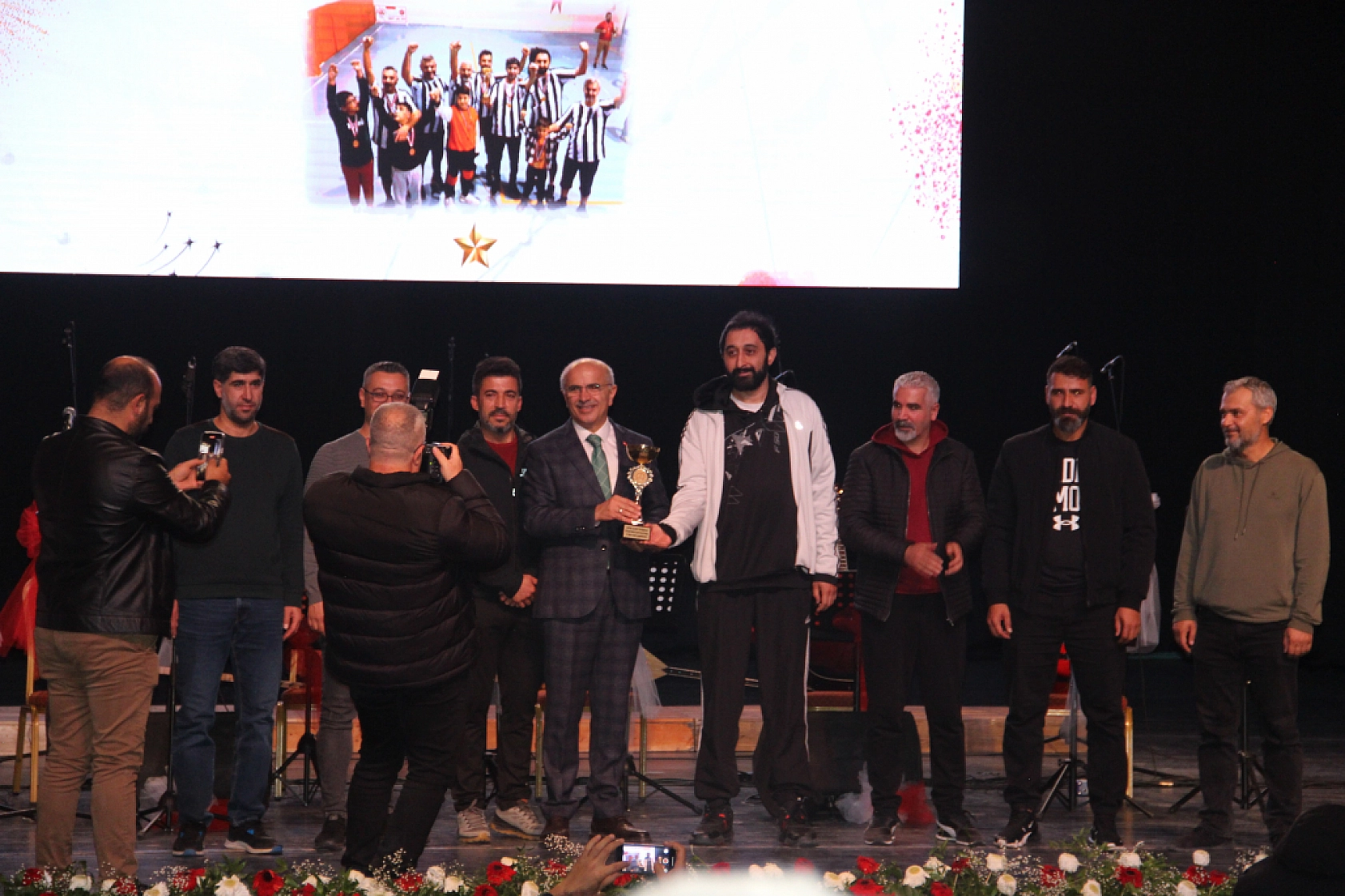 Malatya'da Öğretmenler Günü Töreni: Yeni Atamalar ve Kutlamalar...