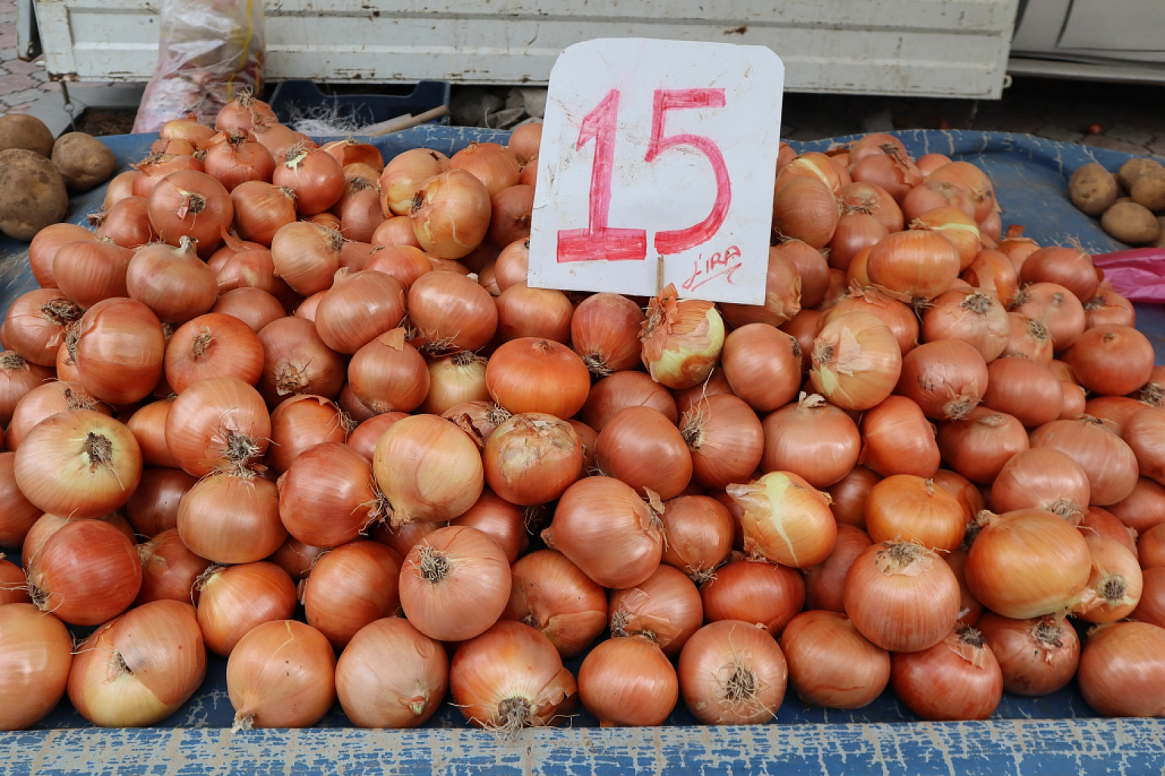 Markette pazar da pahalı: Ramazan'da sofralar nasıl kurulacak?
