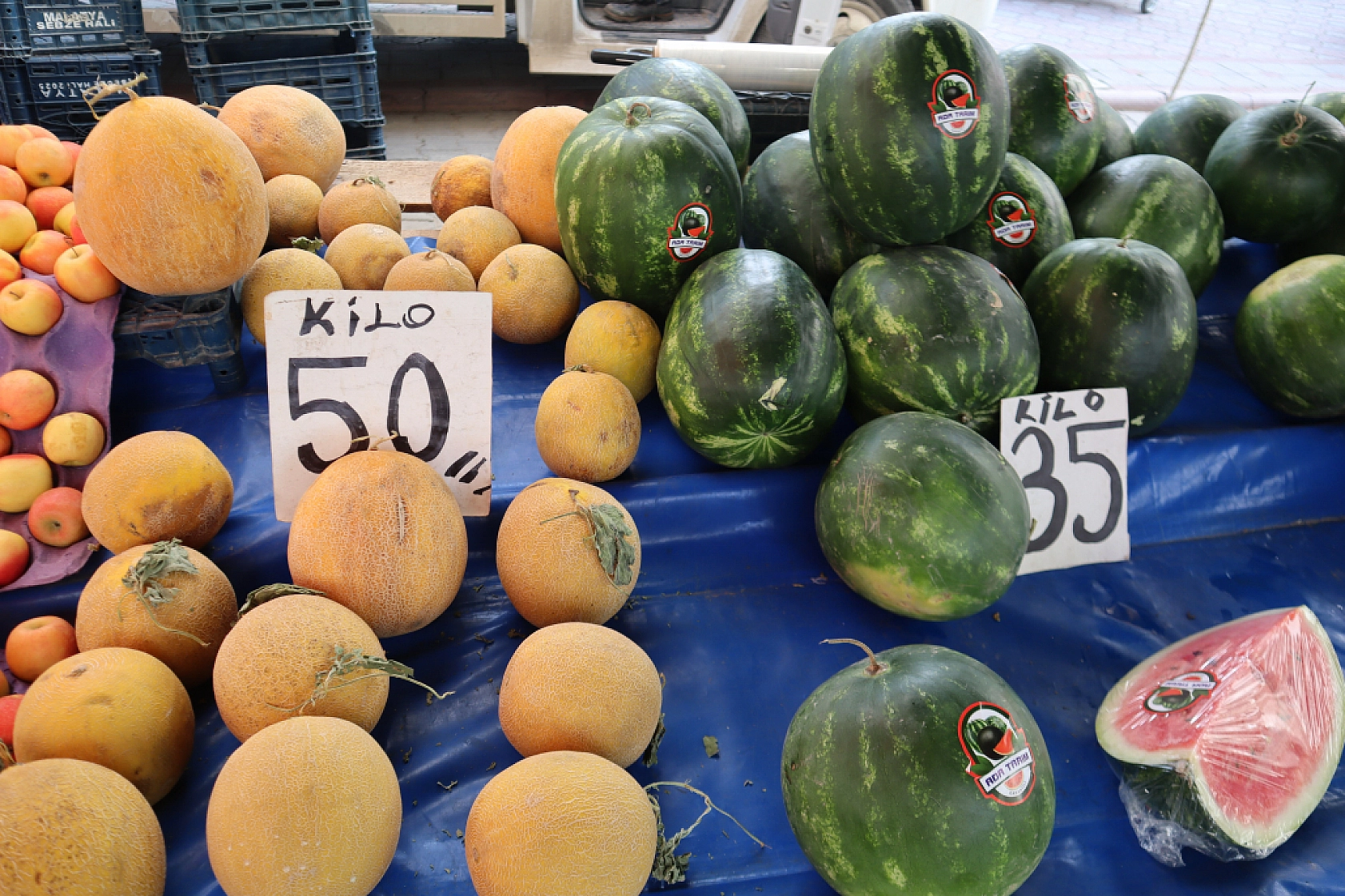 Malatya'da pazar tezgahlarında fiyat tersine döndü: Sebze ucuzladı, meyve cep yakıyor!