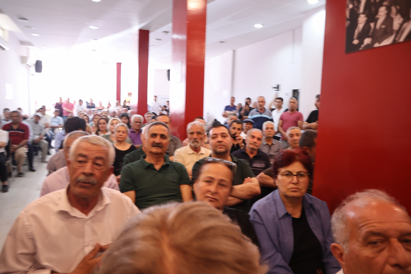 Başkan Yıldız kararı tanımadı: Tebligatı yırttı