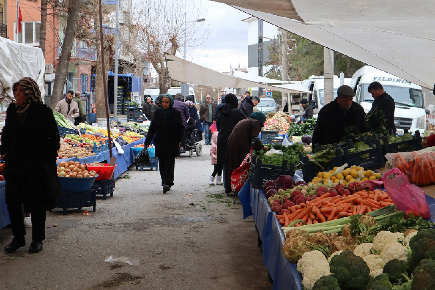 Markette pazar da pahalı: Ramazan'da sofralar nasıl kurulacak?