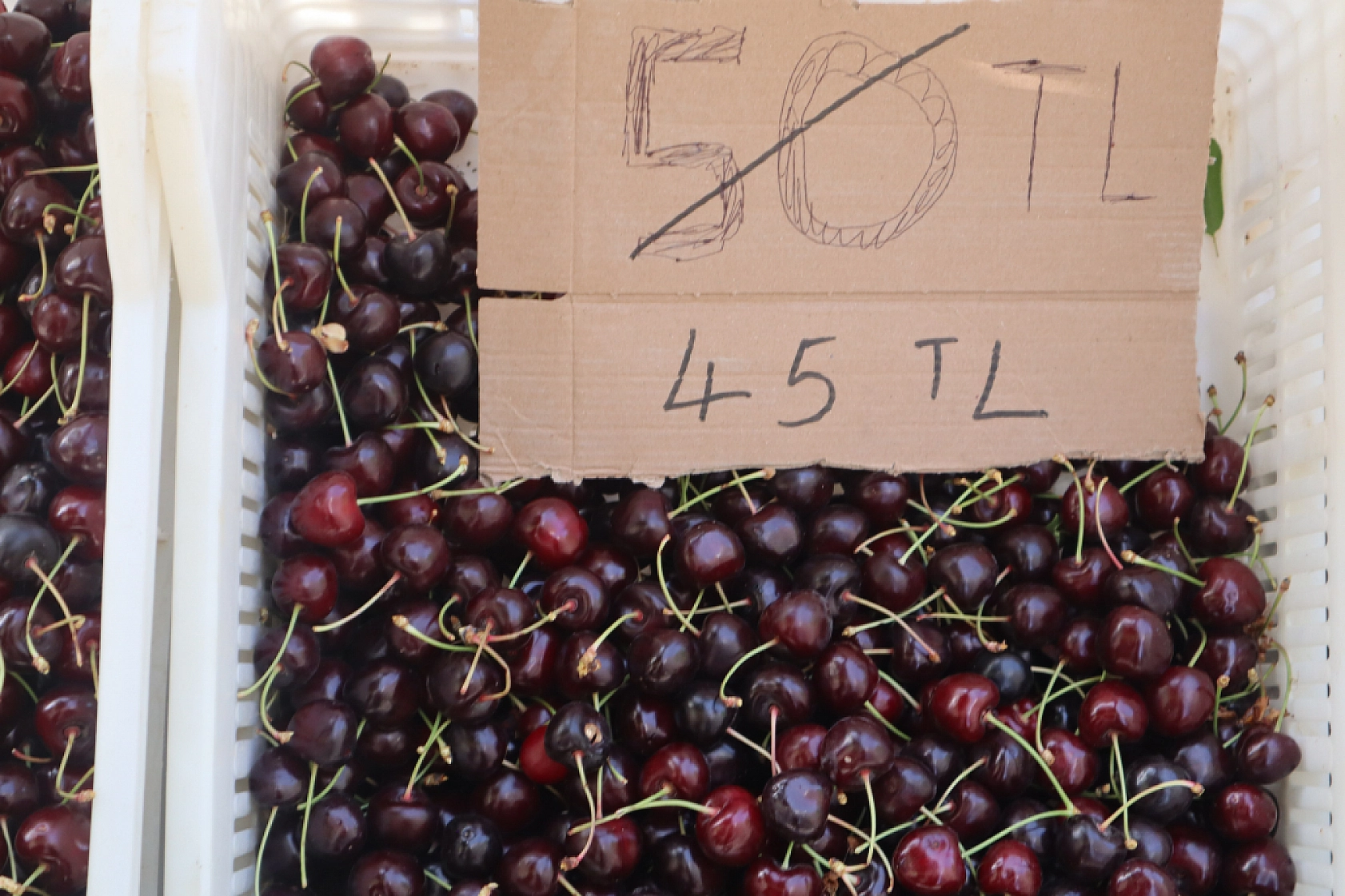 Malatya'da Bayram Öncesi Pazarlar Hareketlendi? İşte Cumartesi Pazarı Fiyatları...