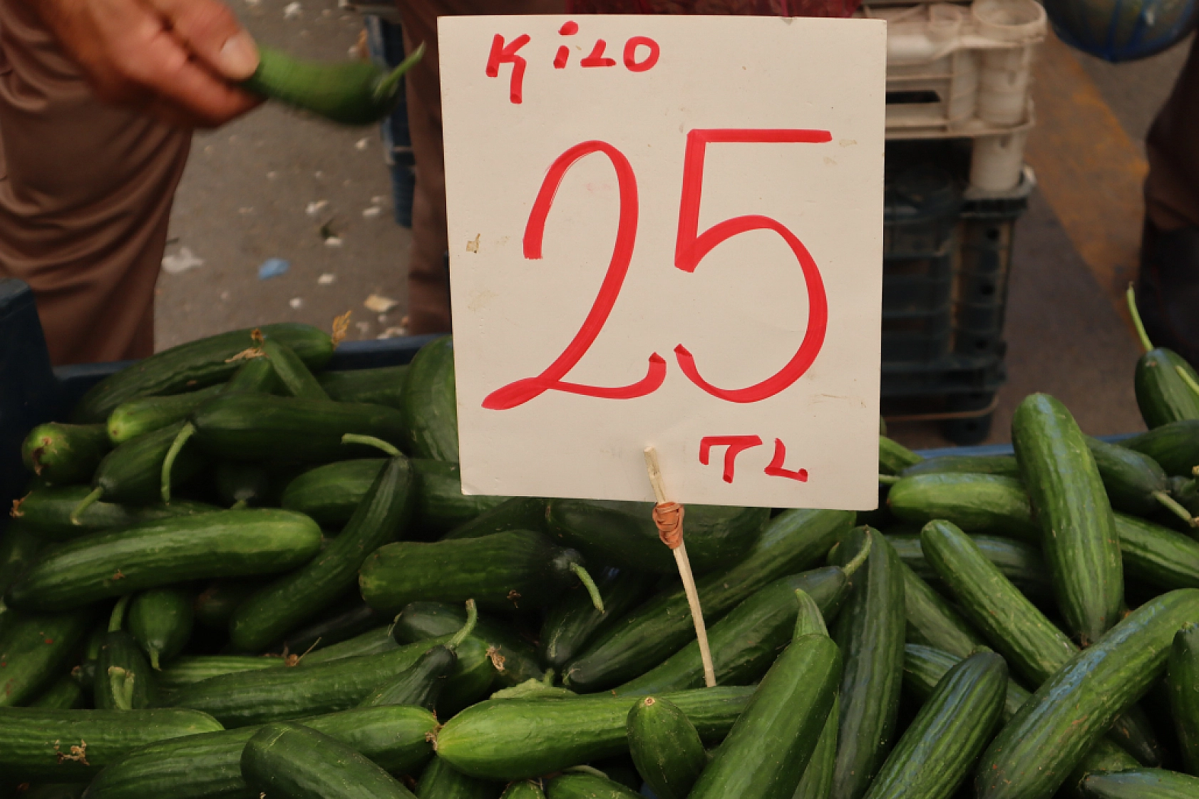 Malatya'da Bayram Öncesi Pazarlar Hareketlendi? İşte Cumartesi Pazarı Fiyatları...