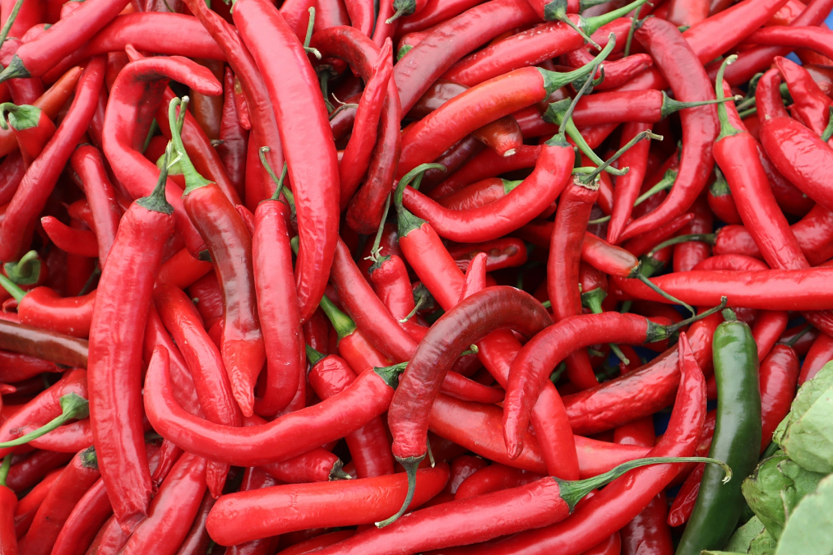 Malatya'da Bayram Öncesi Pazarlar Hareketlendi? İşte Cumartesi Pazarı Fiyatları...
