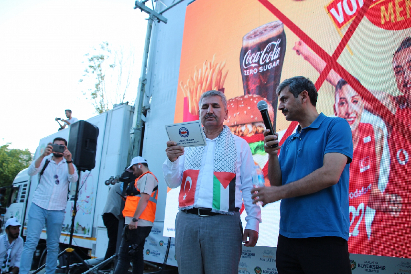 Şehit Haniye'nin Vasiyetini Binlerce Malatyalı Gerçekleştirdi...