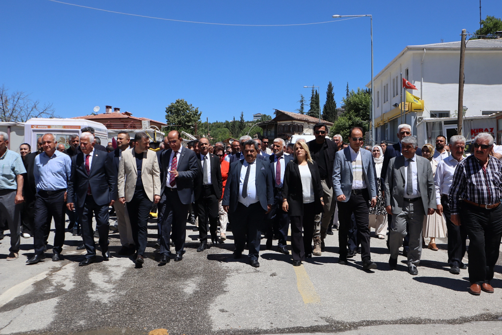 28'inci Yeşilyurt Kiraz Festivali 3 yıl aranın ardından coşkuyla başladı
