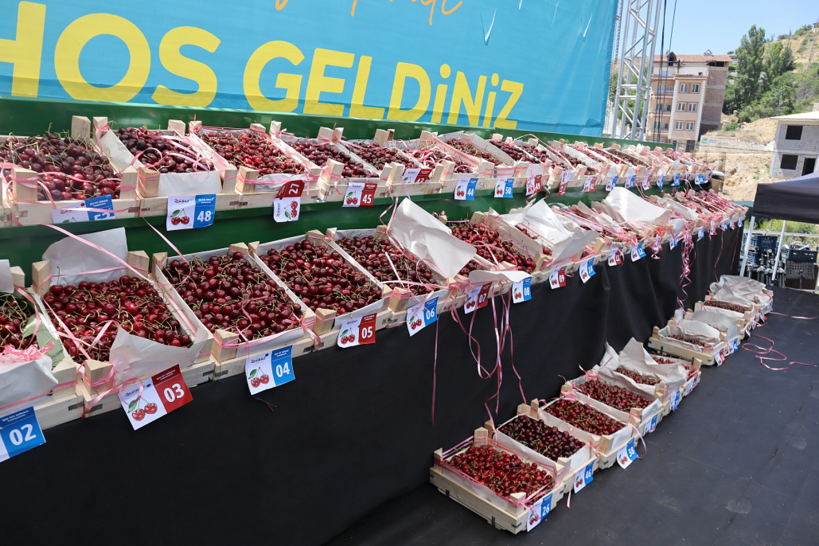 28'inci Yeşilyurt Kiraz Festivali 3 Yıl Aranın Ardından Coşkuyla Başladı