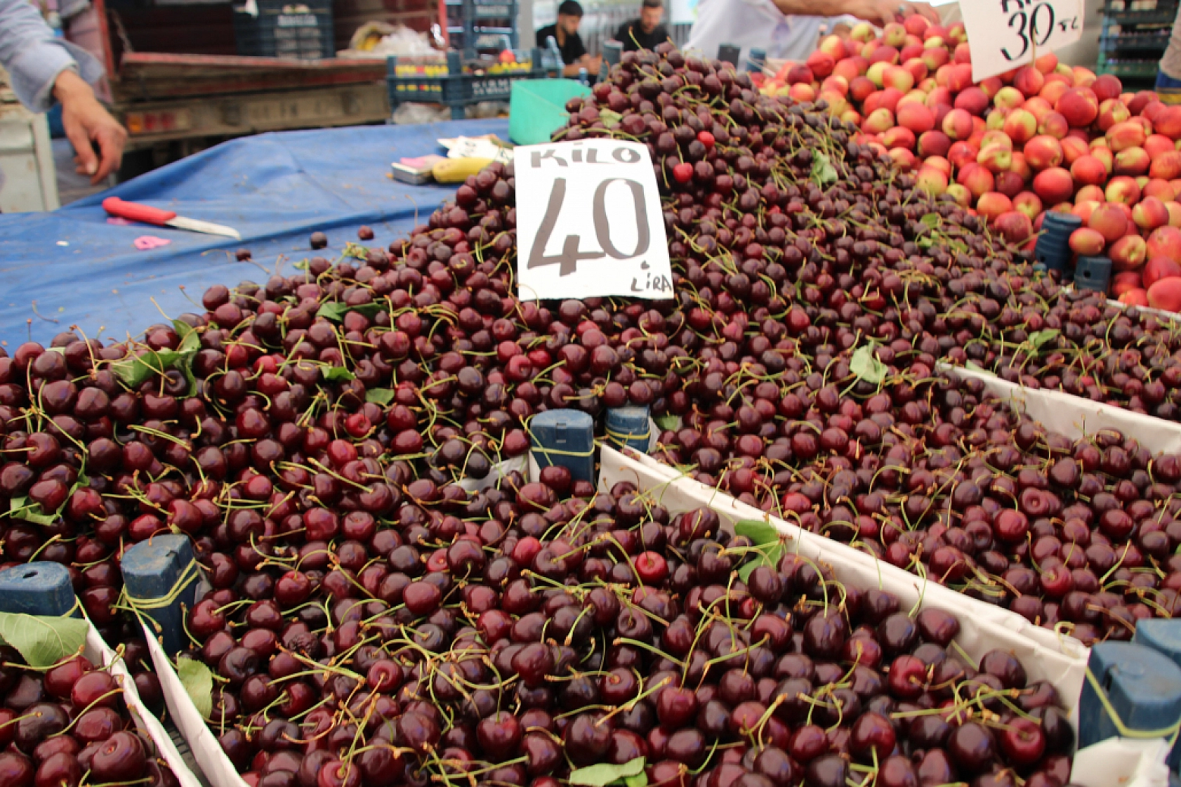 Malatya'da Semt Pazarları Dolup Taşıyor! Peki Fiyatlar nasıl? İşte Güncel Cuma Pazarı Fiyatları...