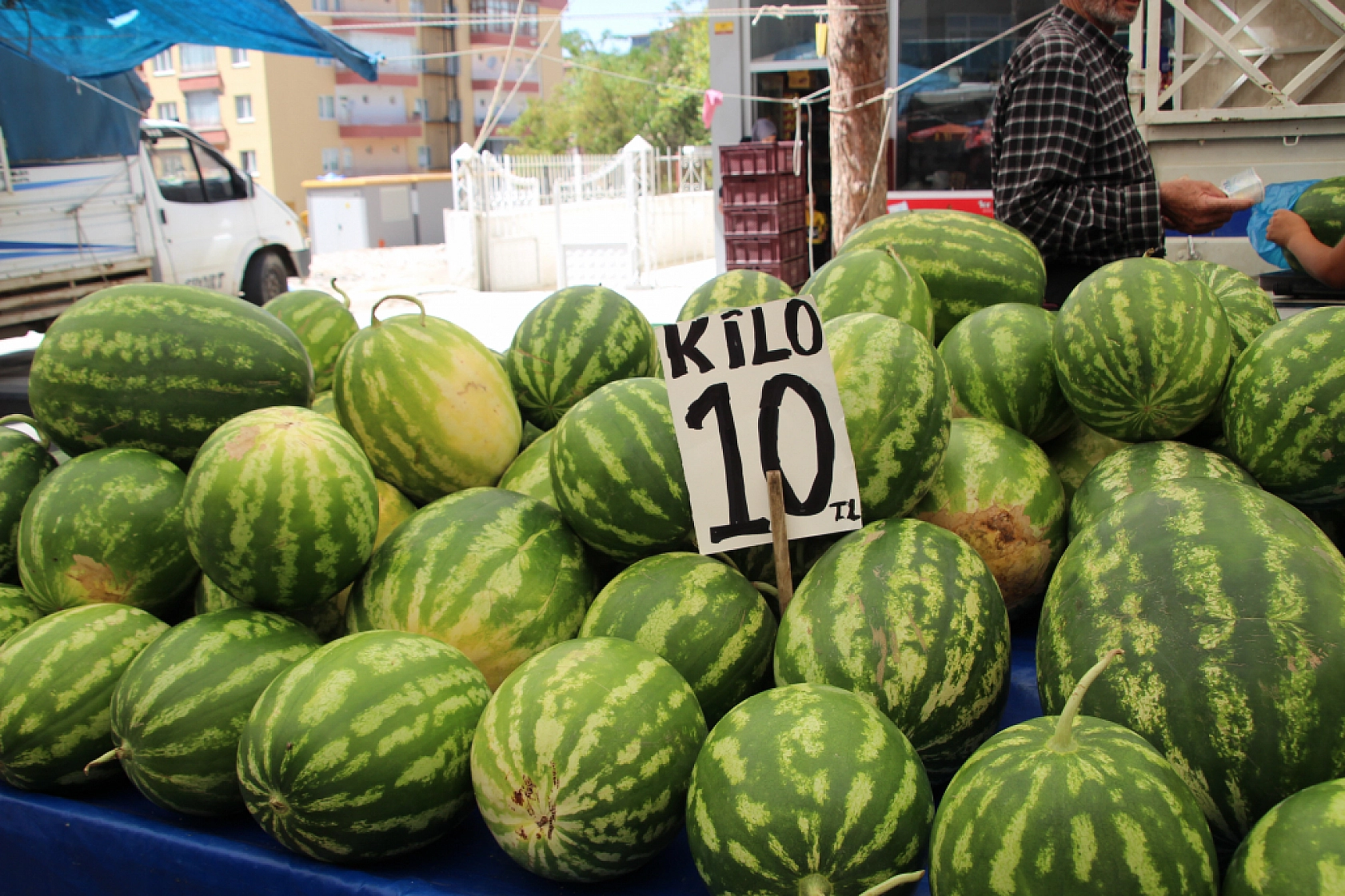 Malatya'da Semt Pazarları Dolup Taşıyor! Peki Fiyatlar nasıl? İşte Güncel Cuma Pazarı Fiyatları...