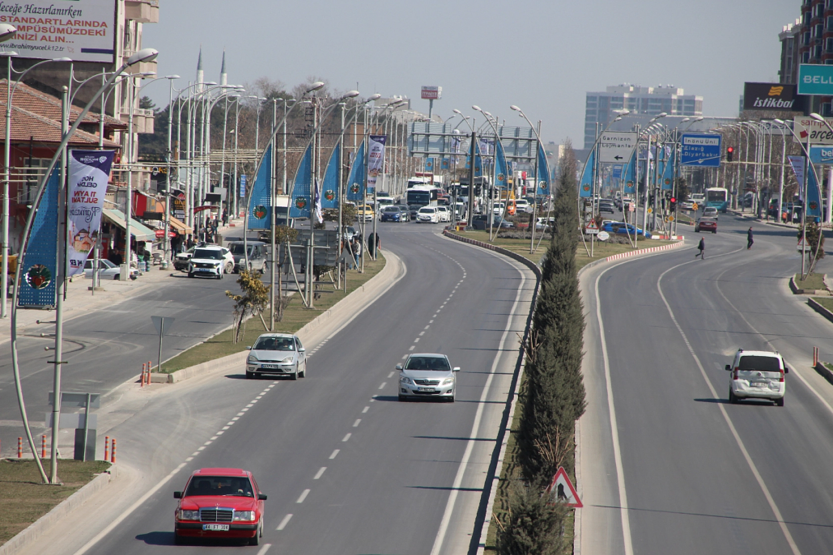 Binlerce Araç Yollarda: Malatya'nın Trafiği Yüzde 8 Arttı!