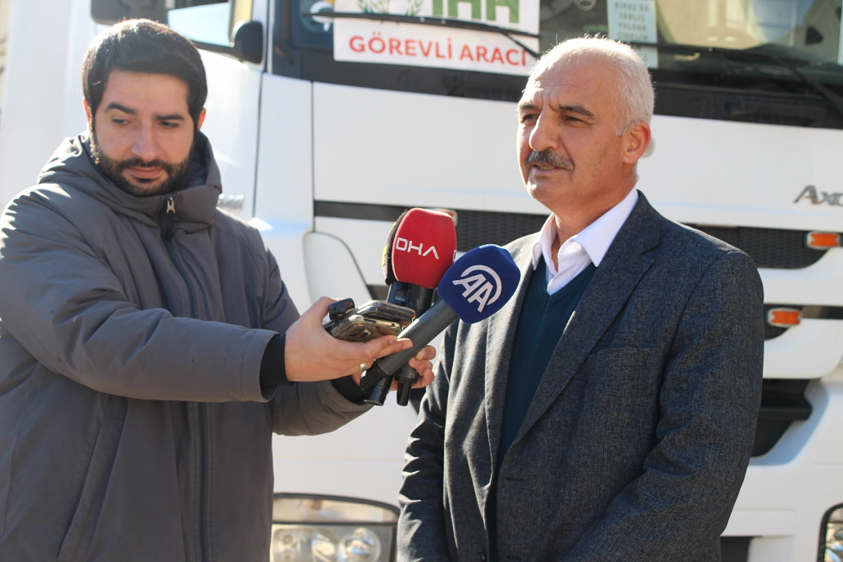 Malatya'dan Suriye'ye Kardeşlik Eli: Tırlar Yola Çıktı…