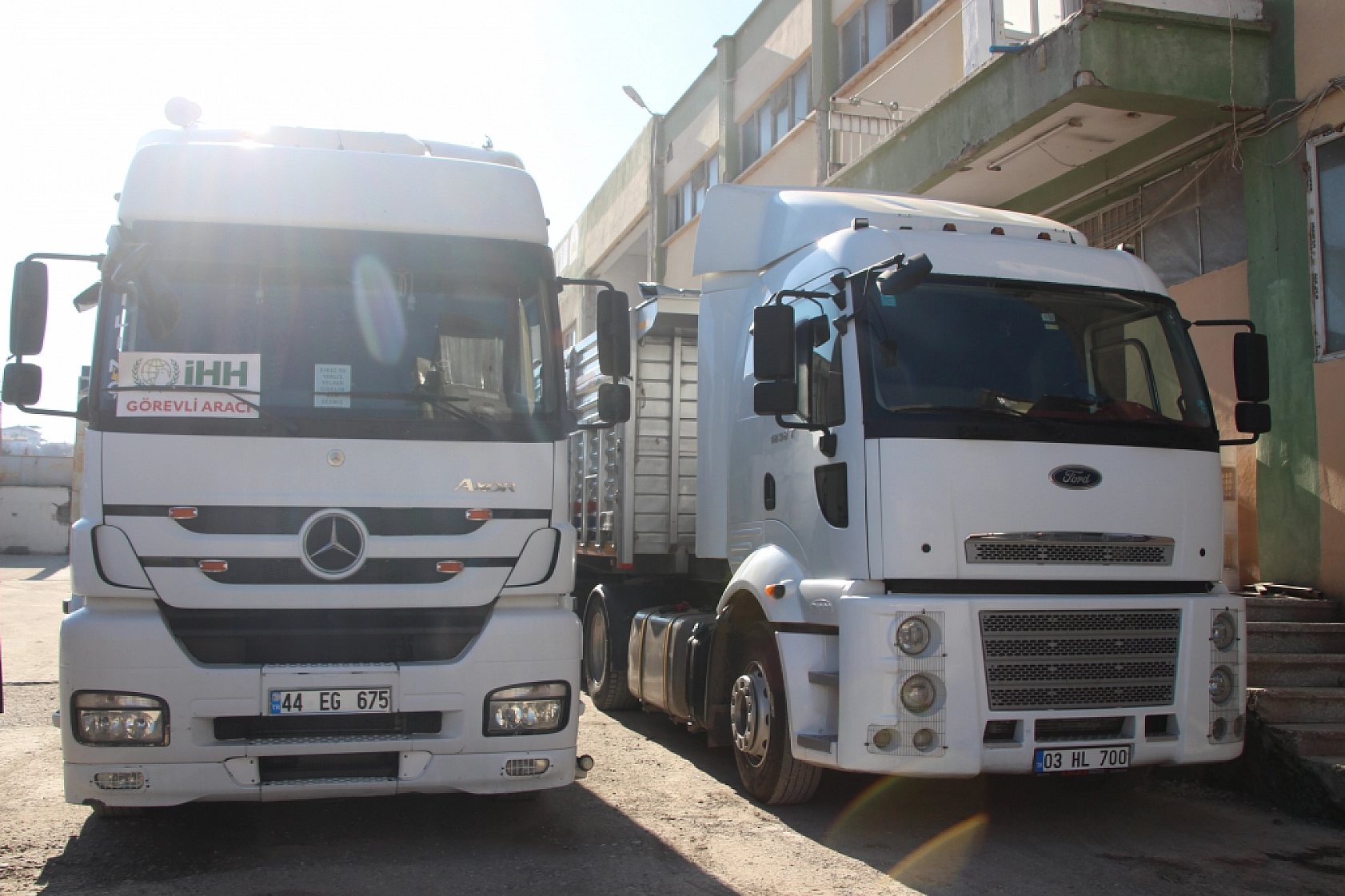 Malatya'dan Suriye'ye Kardeşlik Eli: Tırlar Yola Çıktı…