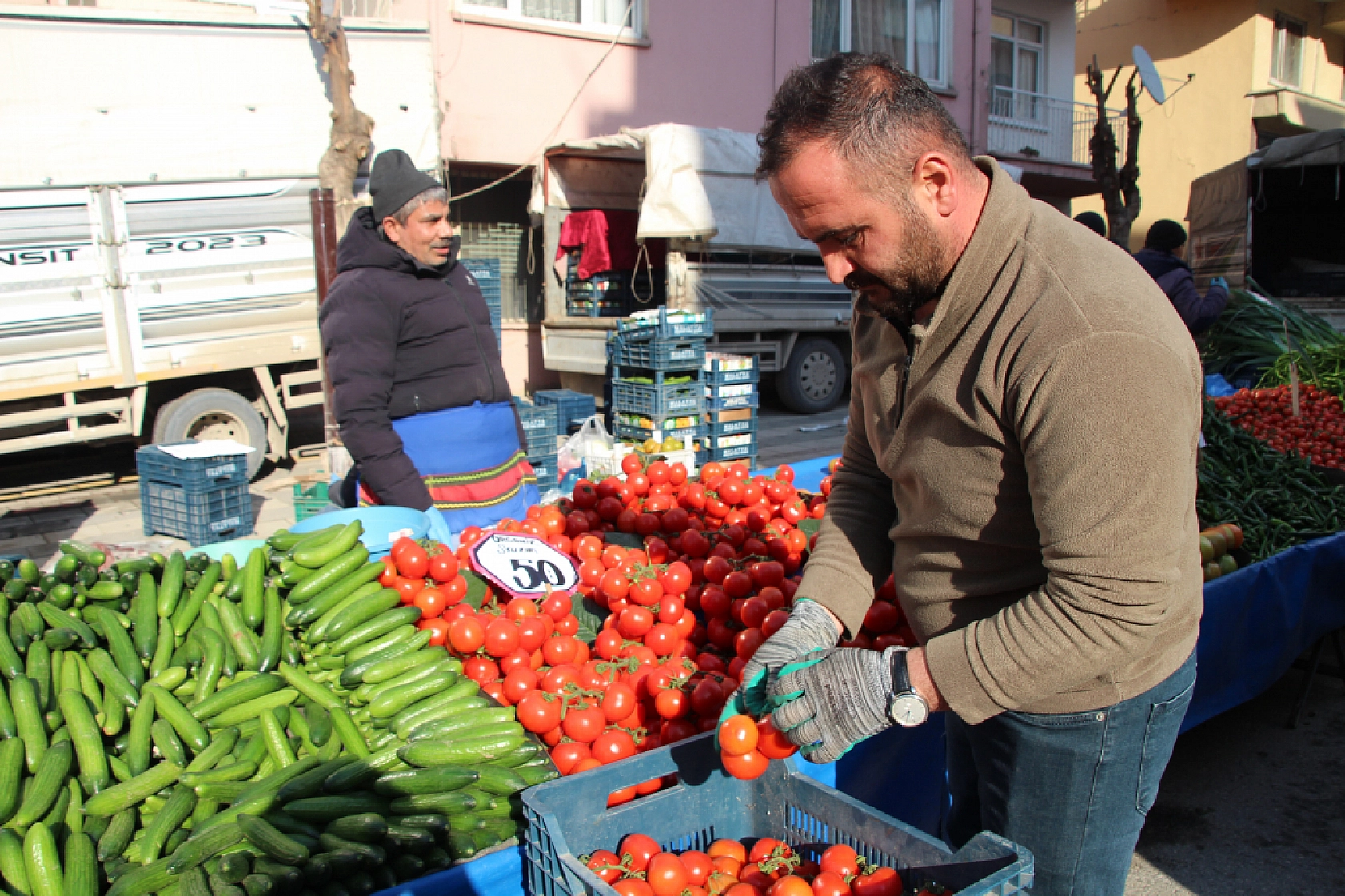 Yeni Yılda Market Fiyatları Yükseldi! Vatandaş Semt Pazarlarına Akın Etti! İşte güncel Meyve Sebze Fiyatları...