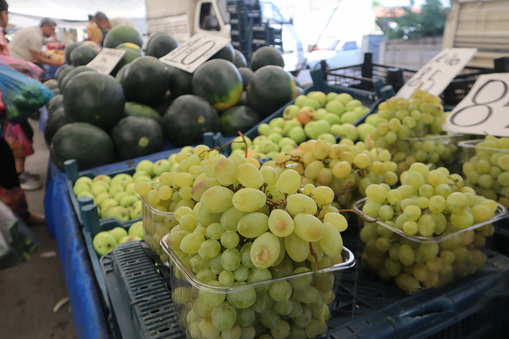 Cebini düşünen Malatyalılar, semt pazarını tercih ediyor! İşte güncel perşembe pazarı fiyatları..