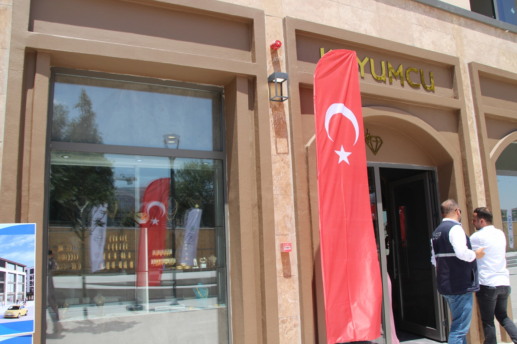 Malatya Şire Pazarı'nda hareketlilik: Hak sahipleri dükkanlarını teslim alıyor…