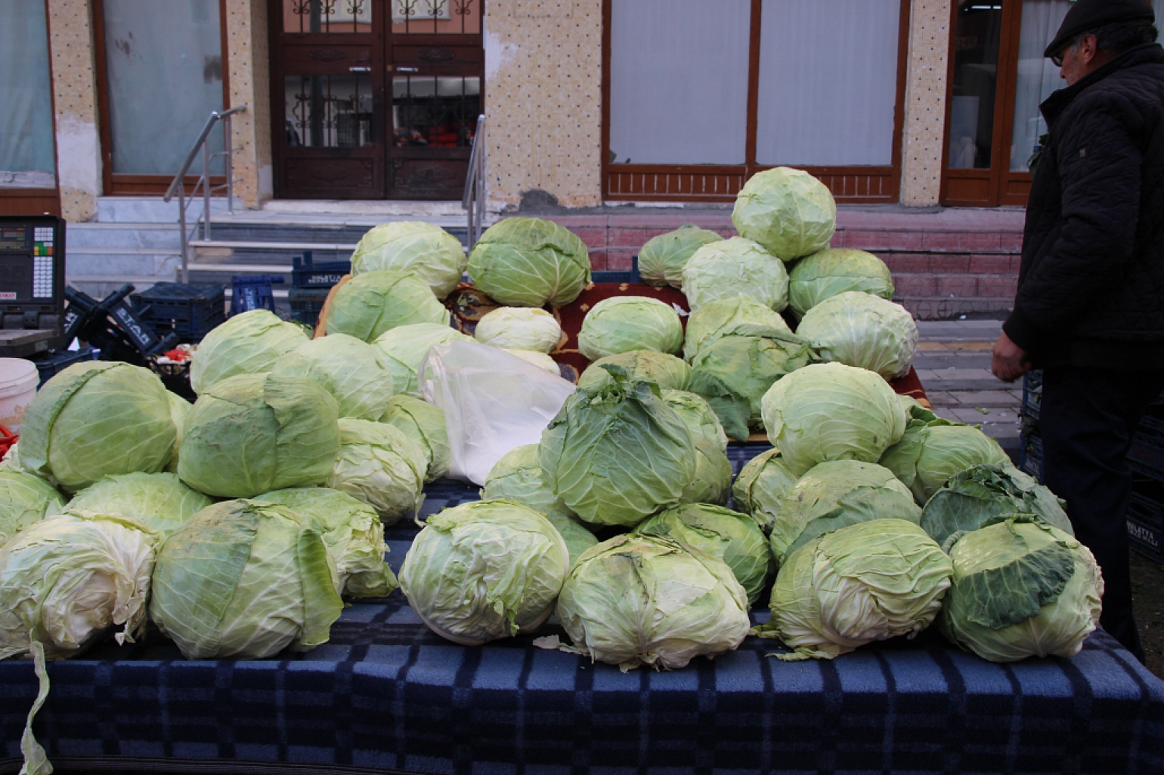 Yeni Yılda Market Fiyatları Yükseldi! Vatandaş Semt Pazarlarına Akın Etti! İşte güncel Meyve Sebze Fiyatları...