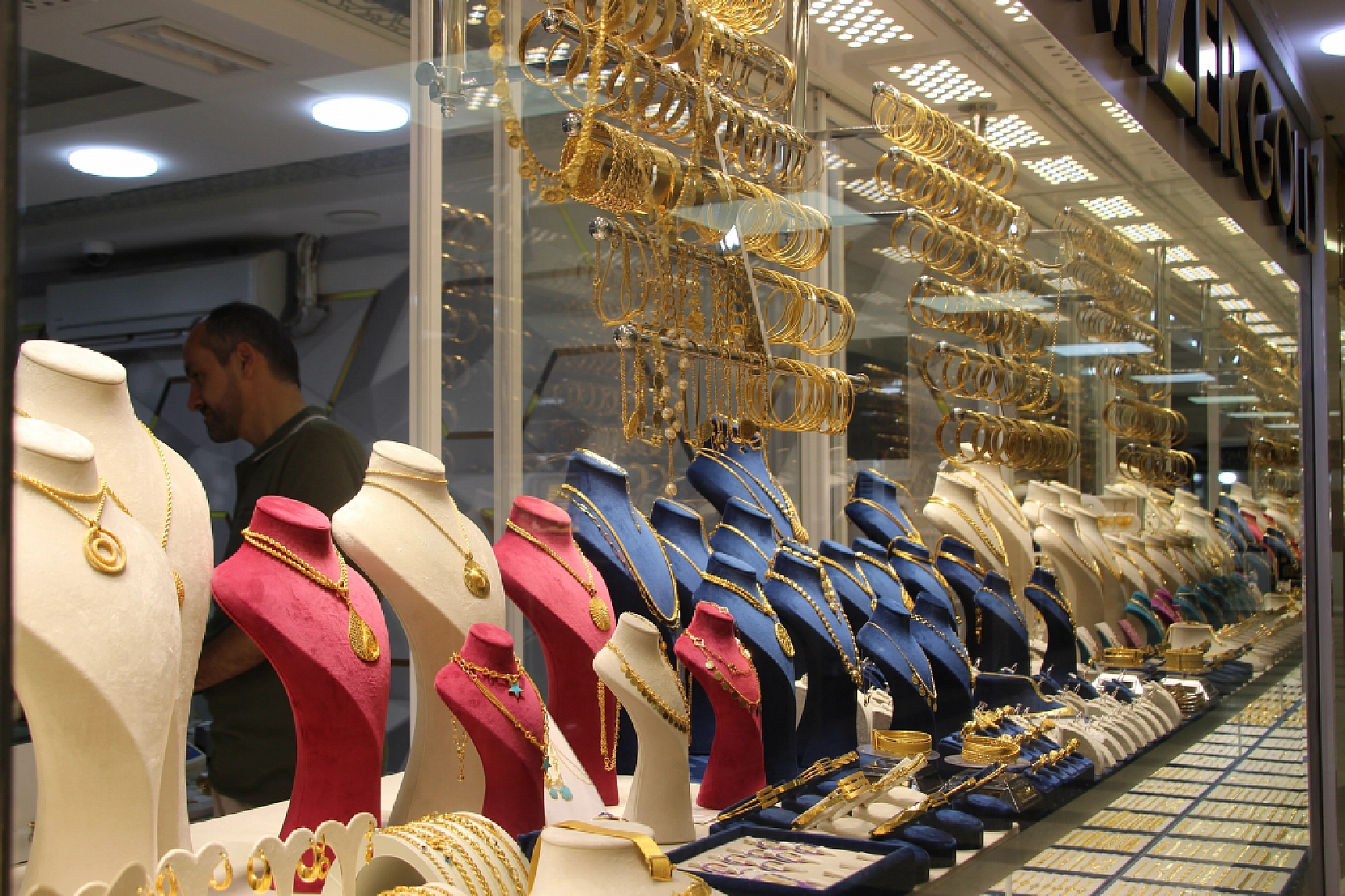 Malatya'da Kayısı Krizi Altın Pazarını Vurdu: Fiyatlar Artıyor, Alım Zorlaşıyor!